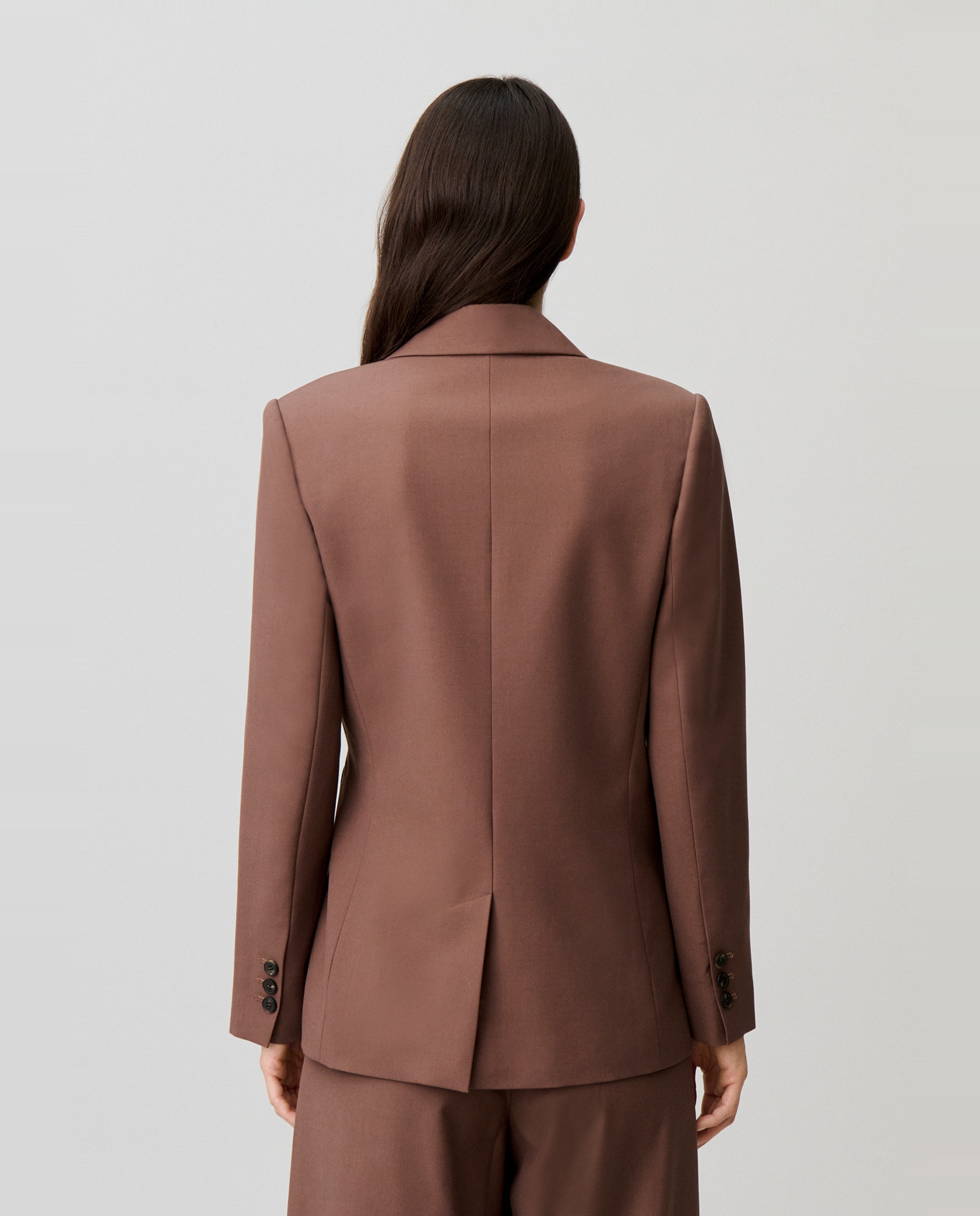Blazer de mujer recto con cuello sastre y cierre cruzado de doble hebilla plateada - Claudie Pierlot - Marrón Marrón-2