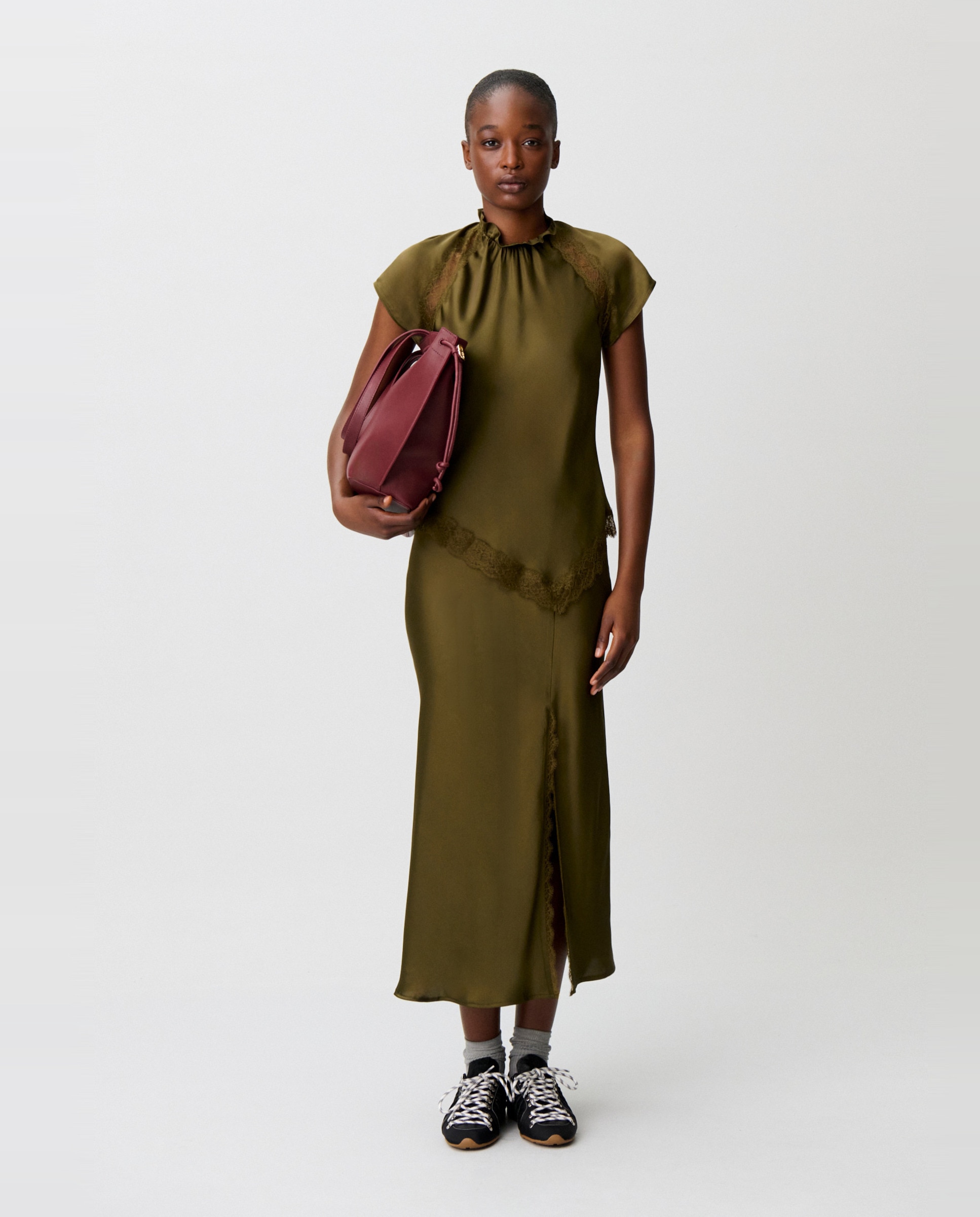 Top de mujer satinado con encaje y cuello victoriano - Claudie Pierlot - Camel Camel-4