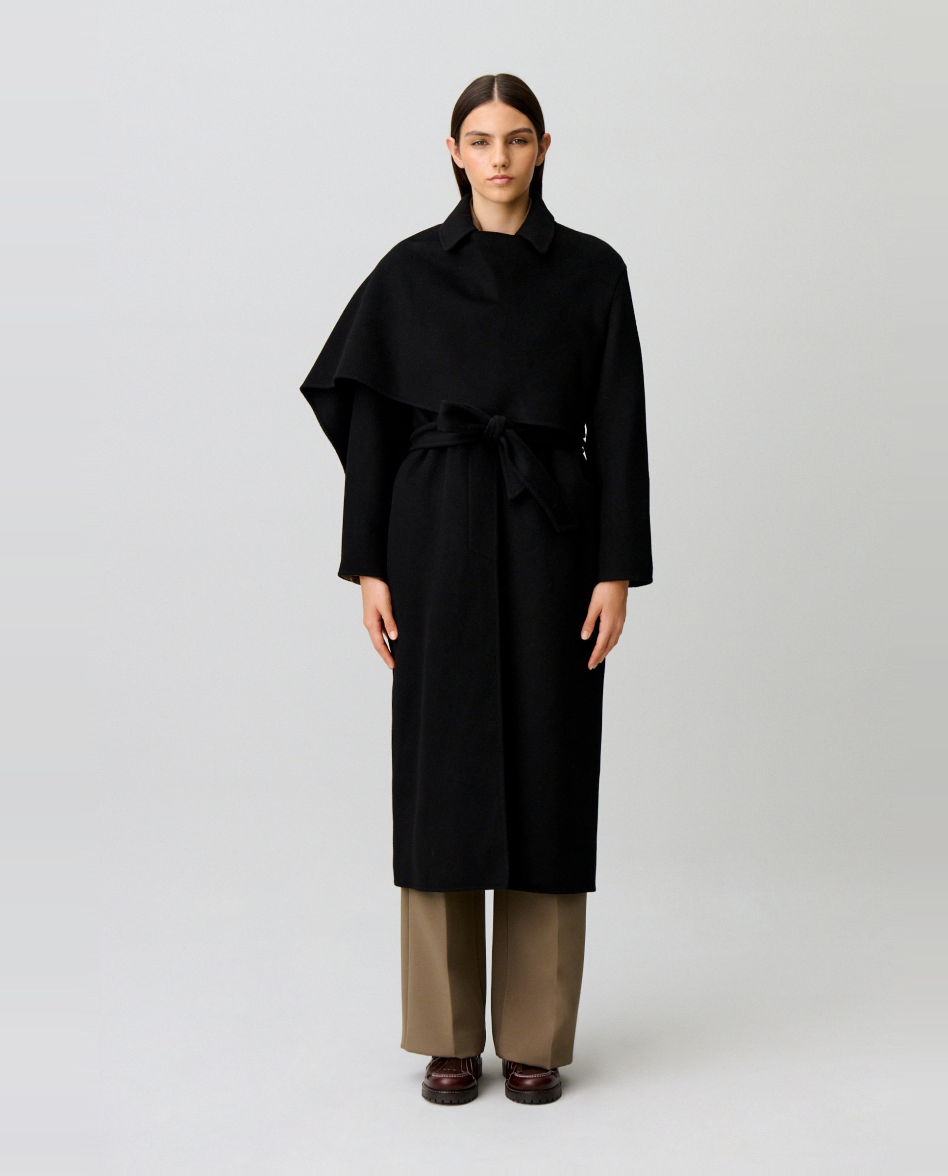 Abrigo de paño de mujer largo drapeado con cuello camisero - Claudie Pierlot - Negro Negro-1