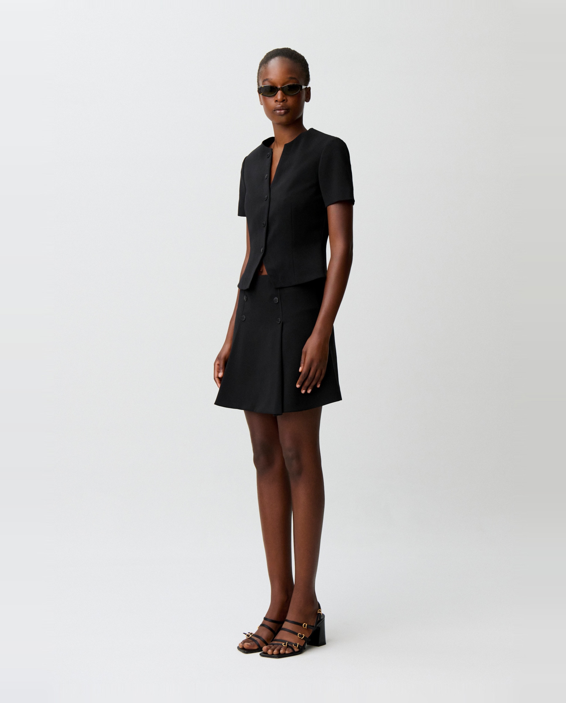 Top de mujer entallado de manga corta cuello v abotonado - Claudie Pierlot - Negro Negro-3