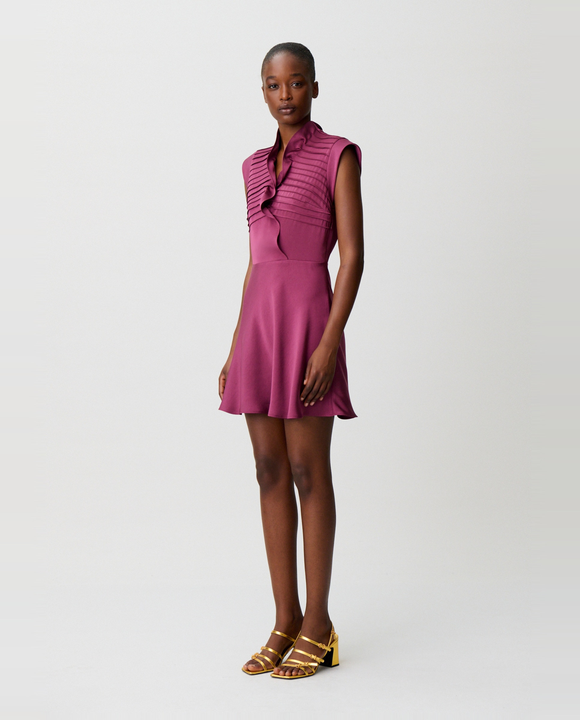 Vestido corto satinado con cuello victoriano y falda de vuelo - Claudie Pierlot - Magenta Magenta-2