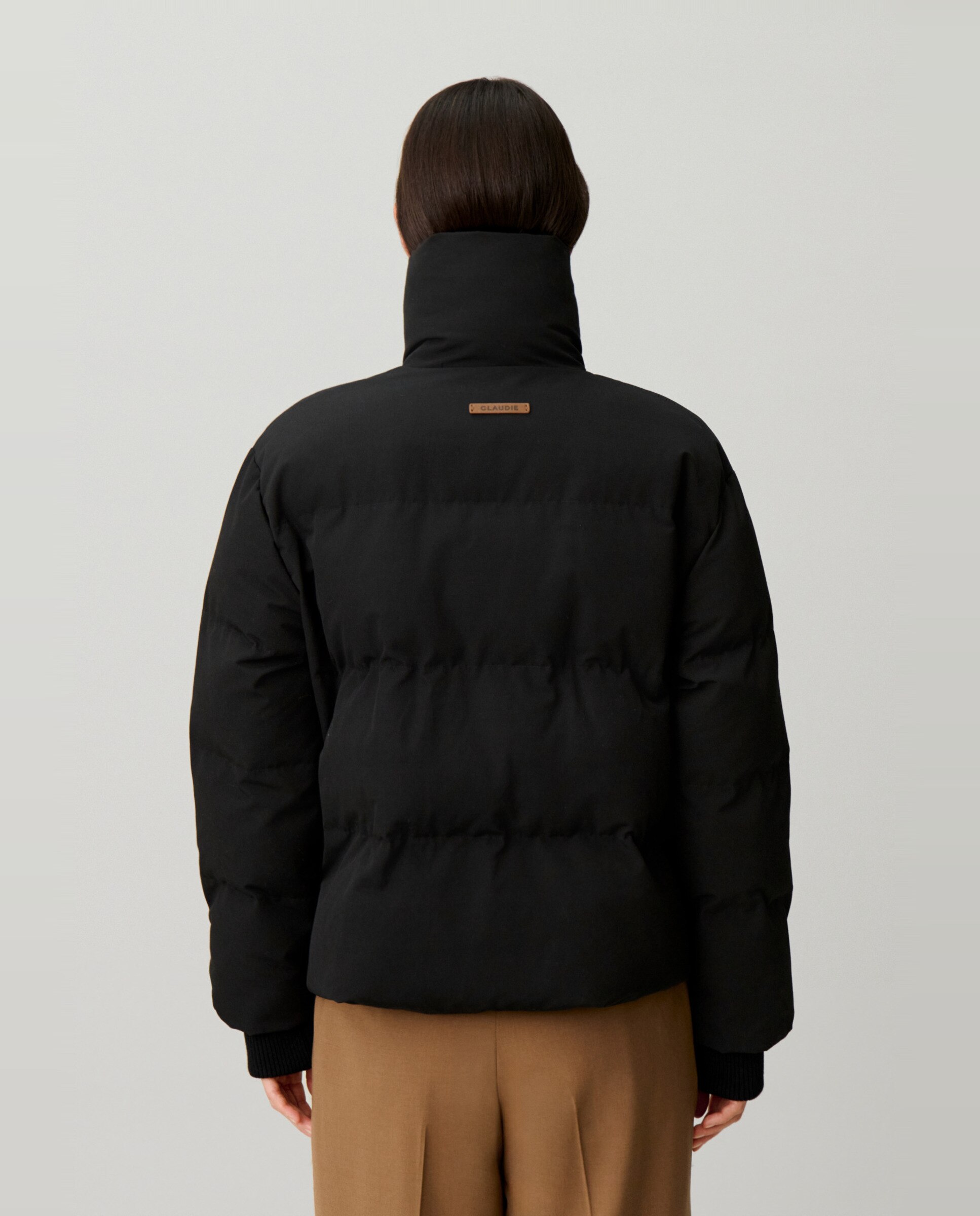Plumífero de mujer corto con cuello alto y corte ancho - Claudie Pierlot - Negro Negro-2