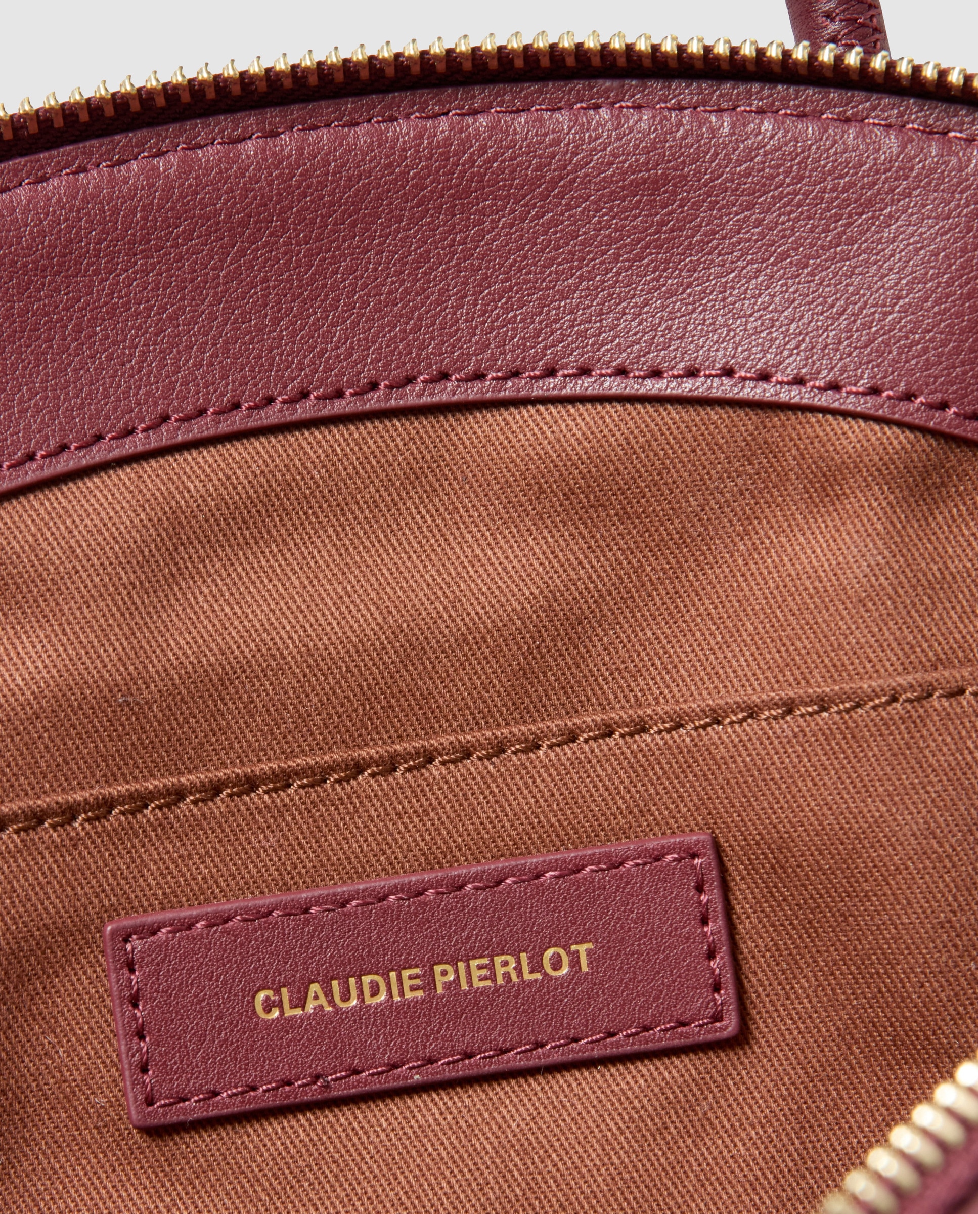 Bolso de mano de piel lisa multiposición con cierre de cremallera y anillas doradas - Claudie Pierlot - Cereza Cereza-6