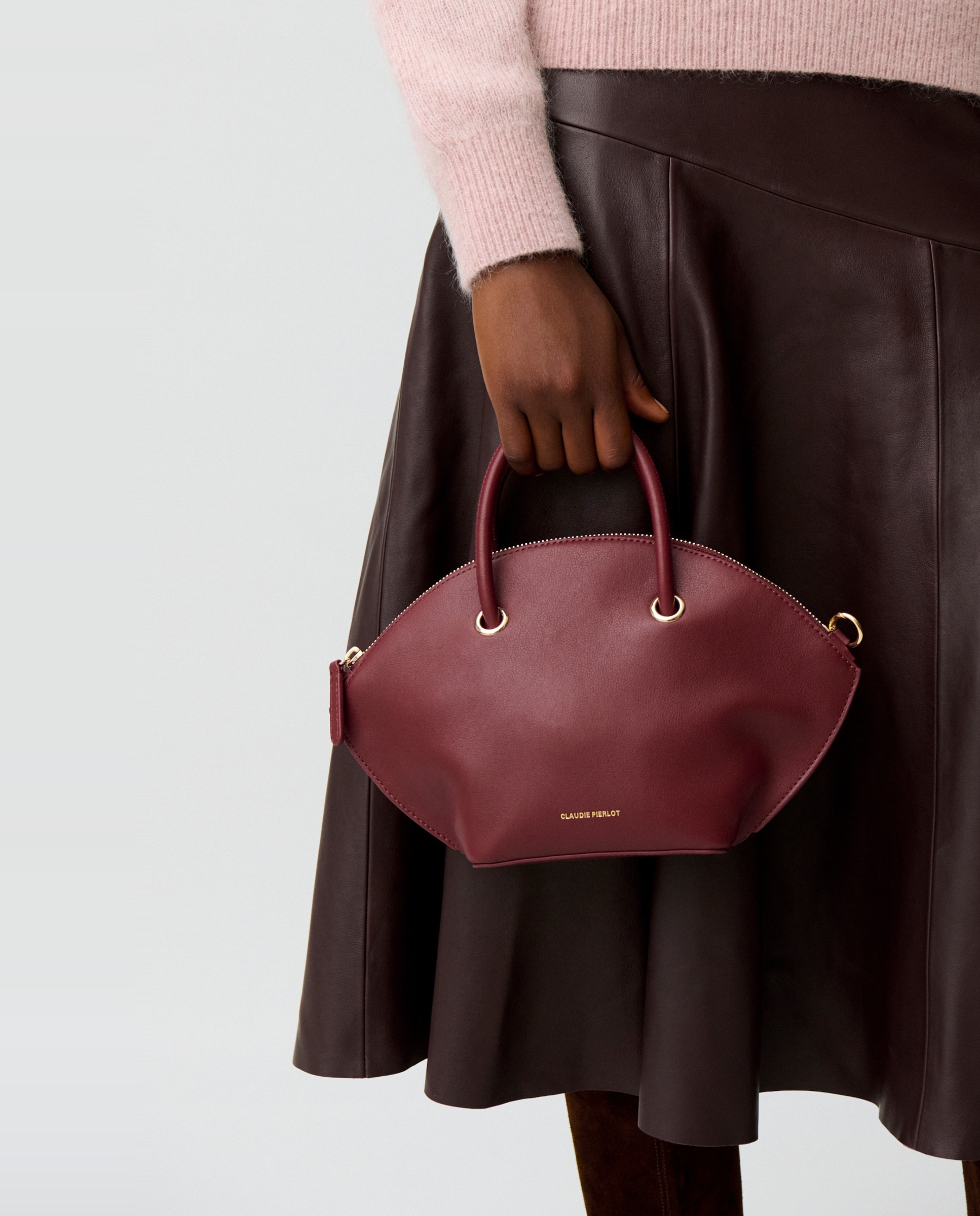 Bolso de mano de piel lisa multiposición con cierre de cremallera y anillas doradas - Claudie Pierlot - Cereza Cereza-2