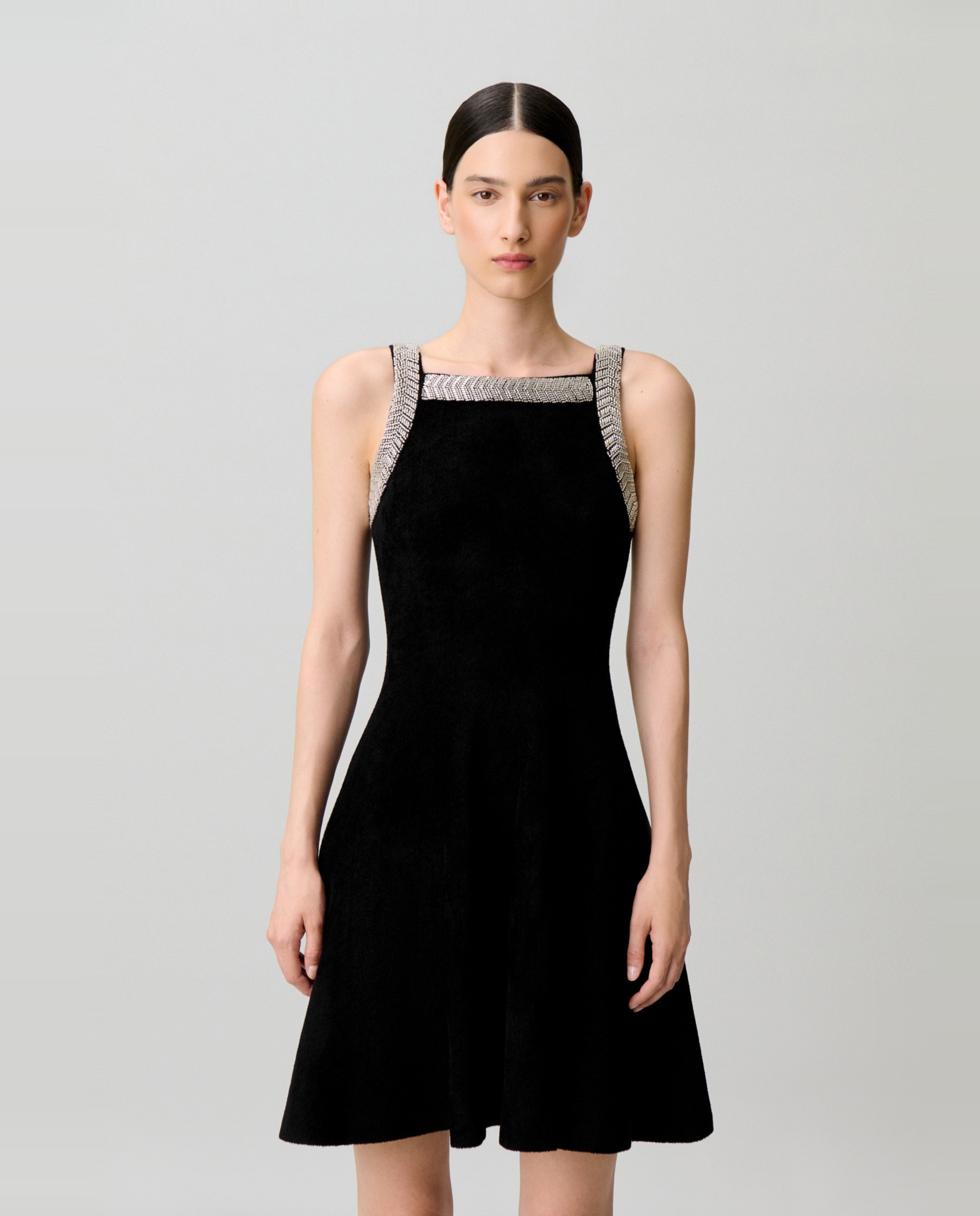 Vestido corto evasé sin mangas de terciopelo con perlas - Claudie Pierlot - Negro Negro-4