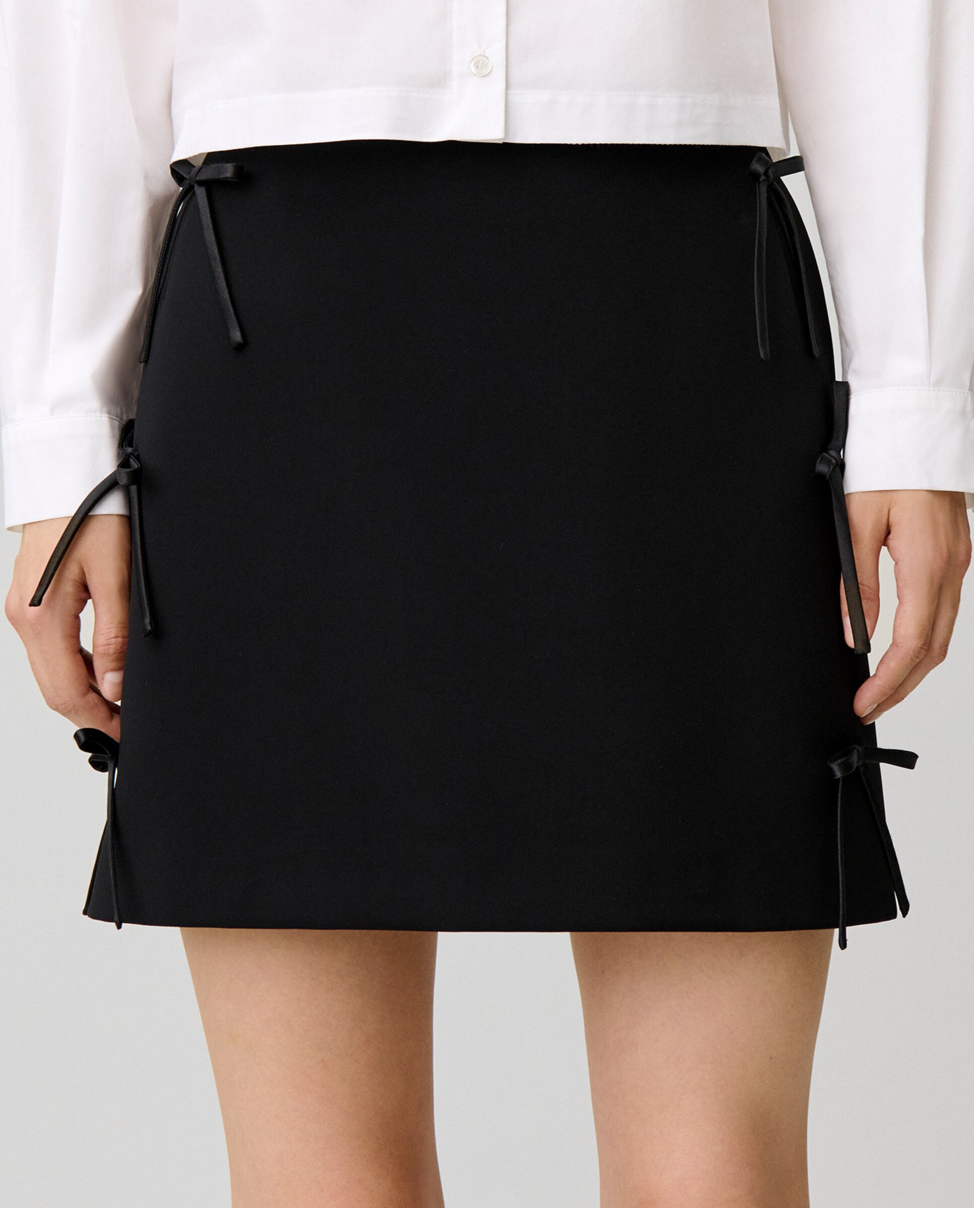 Falda corta recta evasé con lazos de satén - Claudie Pierlot - Negro Negro-2