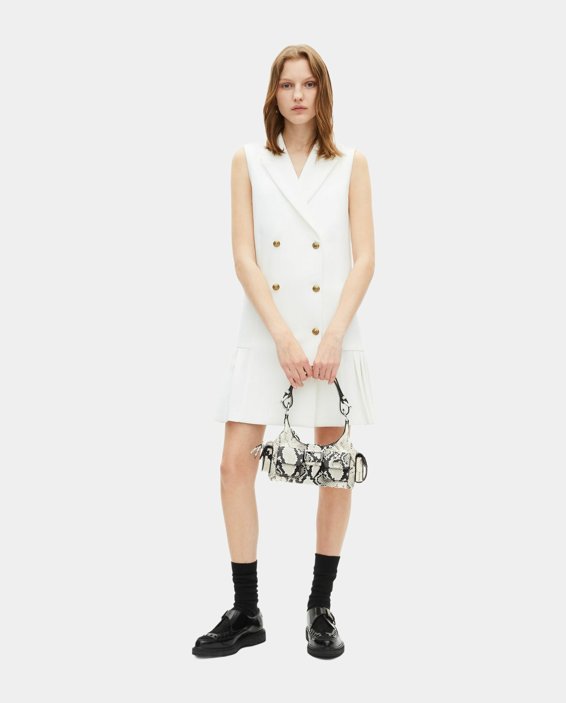 Vestido traje corto con solapa de muesca