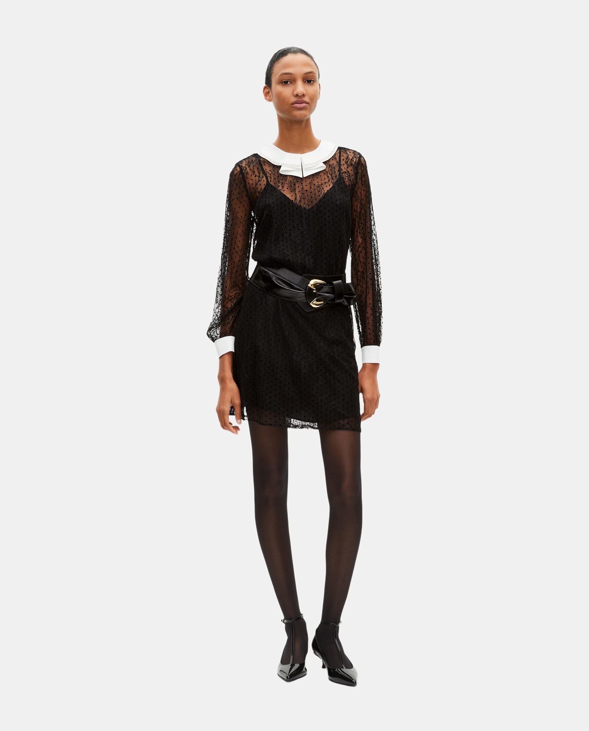 The Kooples - Vestido corto de encaje plumeti y pedrería.