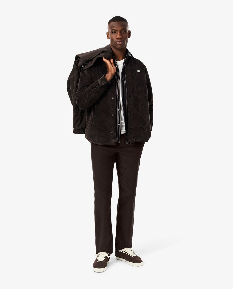 Imagen 4 de Pantalón de hombre chino de pana de corte regular en - Lacoste - Marrón Marrón