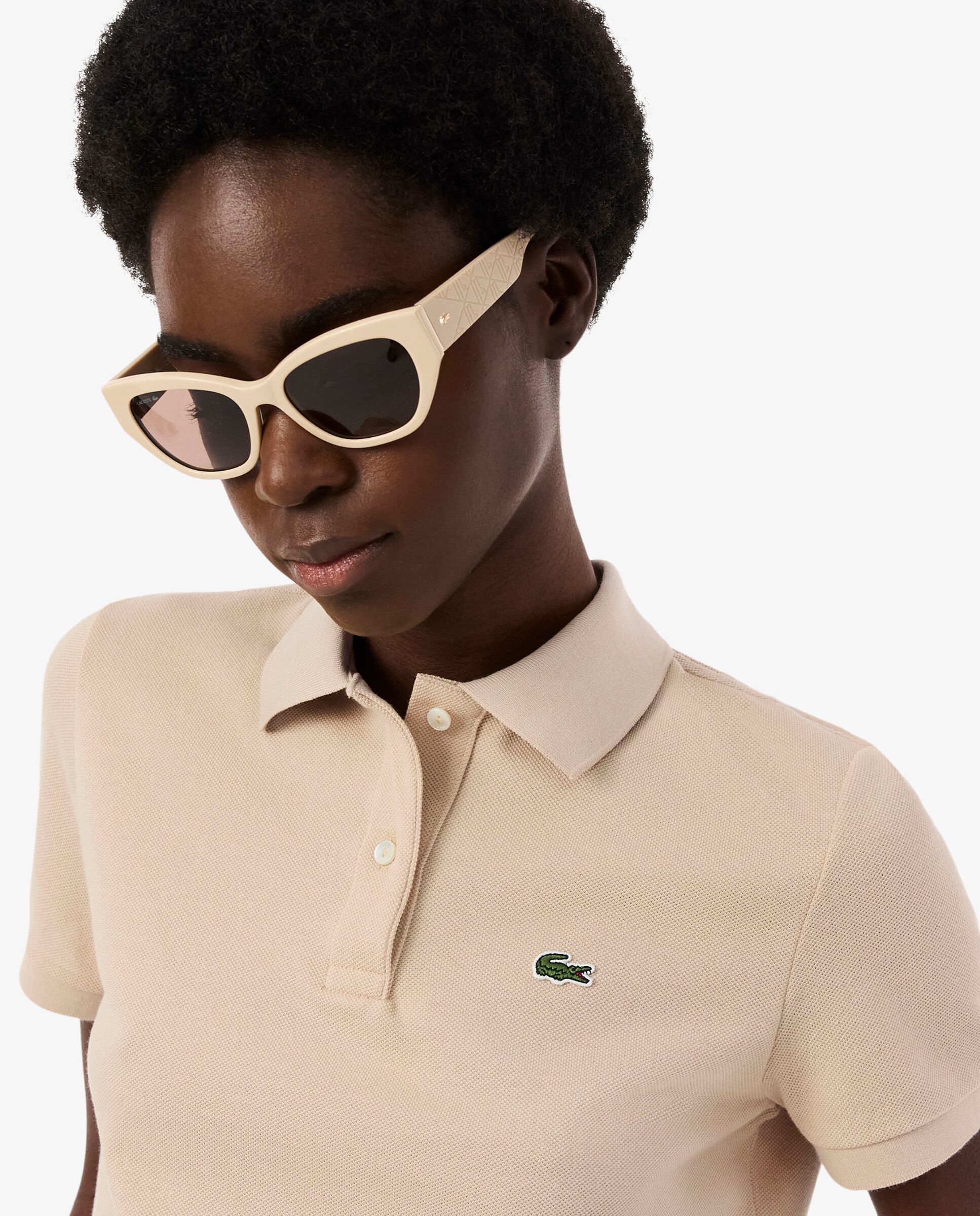 Polo de mujer de corte regular de petit piqué suave de manga corta - Lacoste - Beige Beige-3
