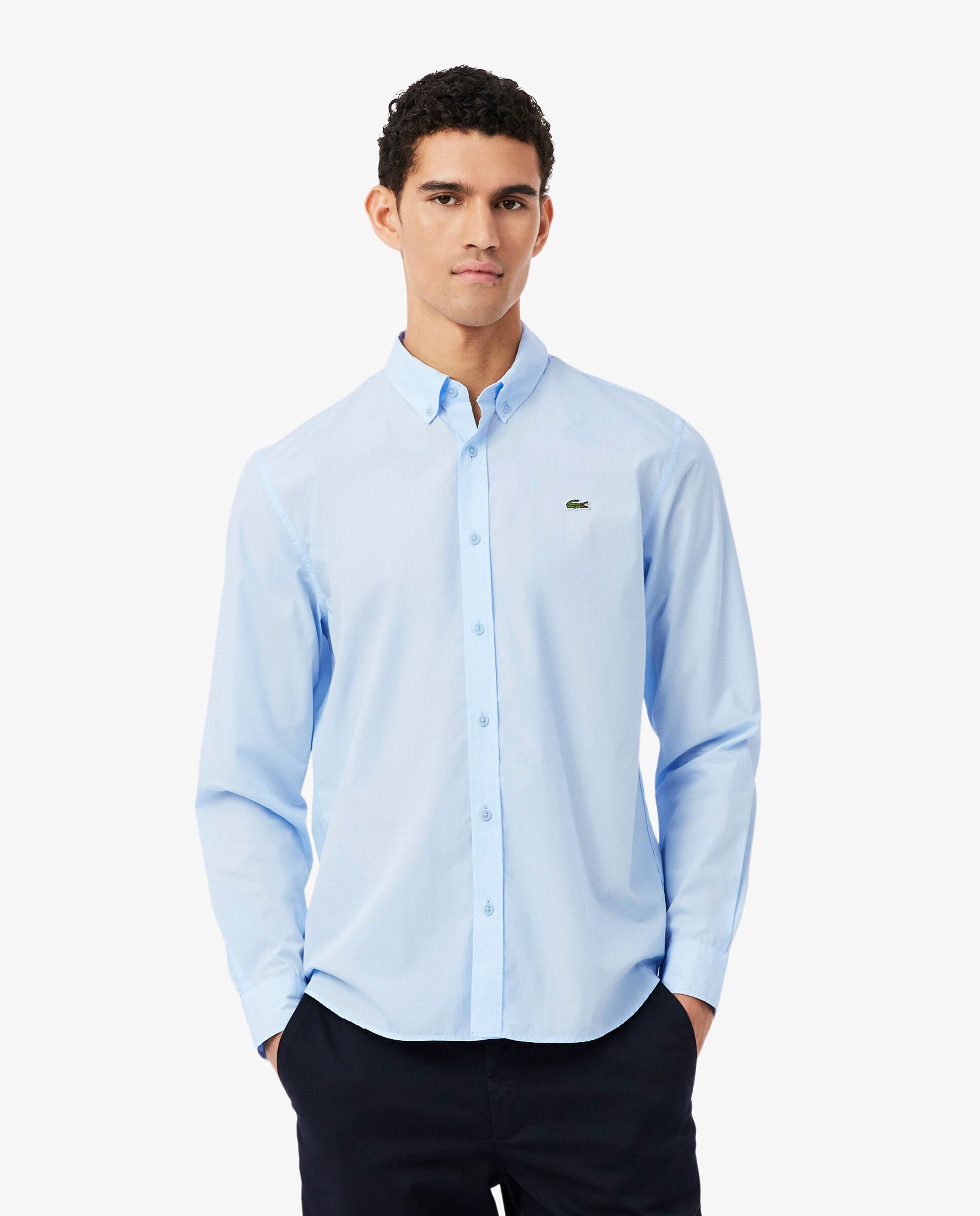 Lacoste - Camisa de hombre de corte regular de popelín elástico de manga larga.