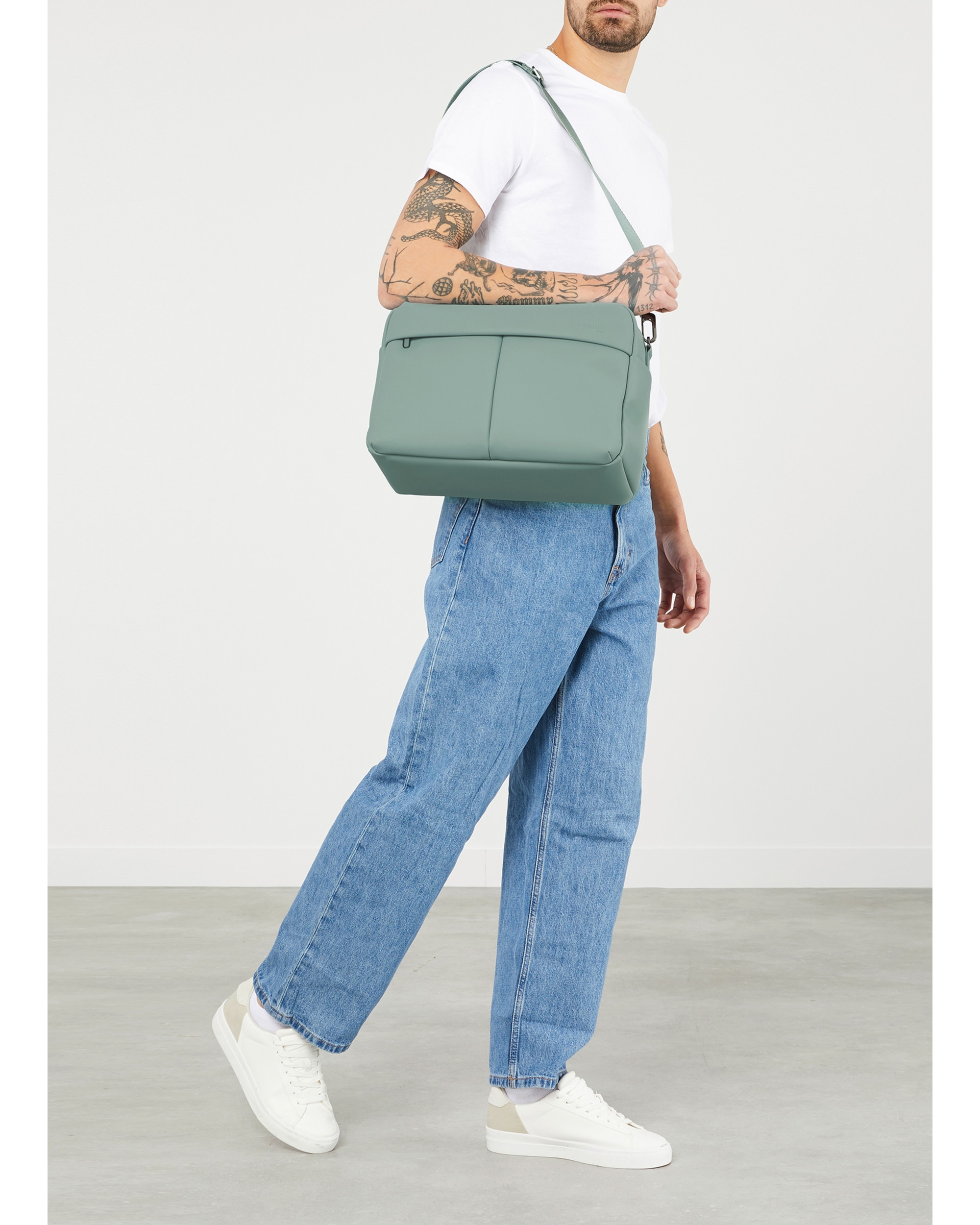 Imagen 6 de Bolsa de viaje carryall Lost in Berlin blanda con capaciad de 17 litros - Lipault - Verde Agua Verde Agua