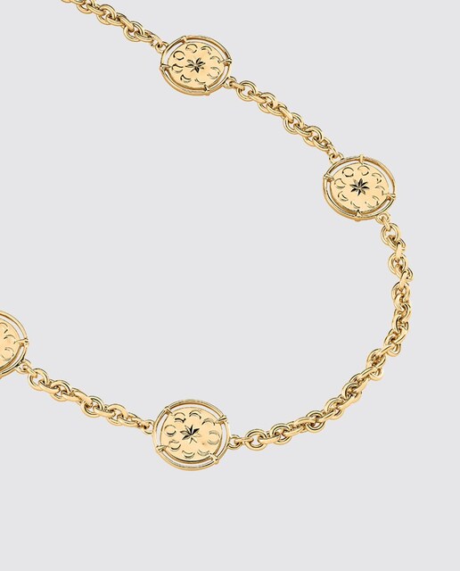 Imagen 0 de Collar largo de eslabones acabado en oro con medallas grabadas 50 Aniversario