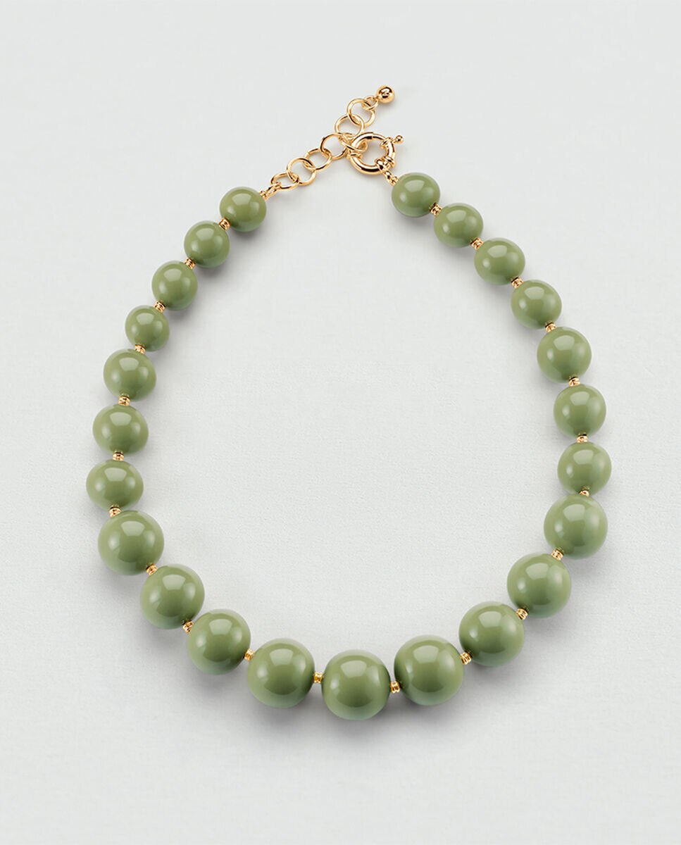 Collar acabado en oro de bolas de resina verde