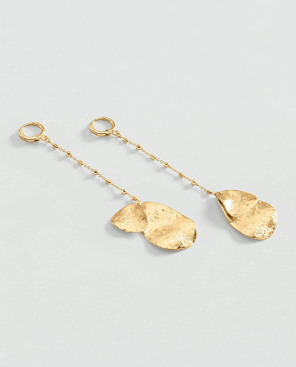 Imagen 0 de Pendientes largos Calma x María Pombo acabados en oro con cadena y detalles en forma de pétalo Dorado