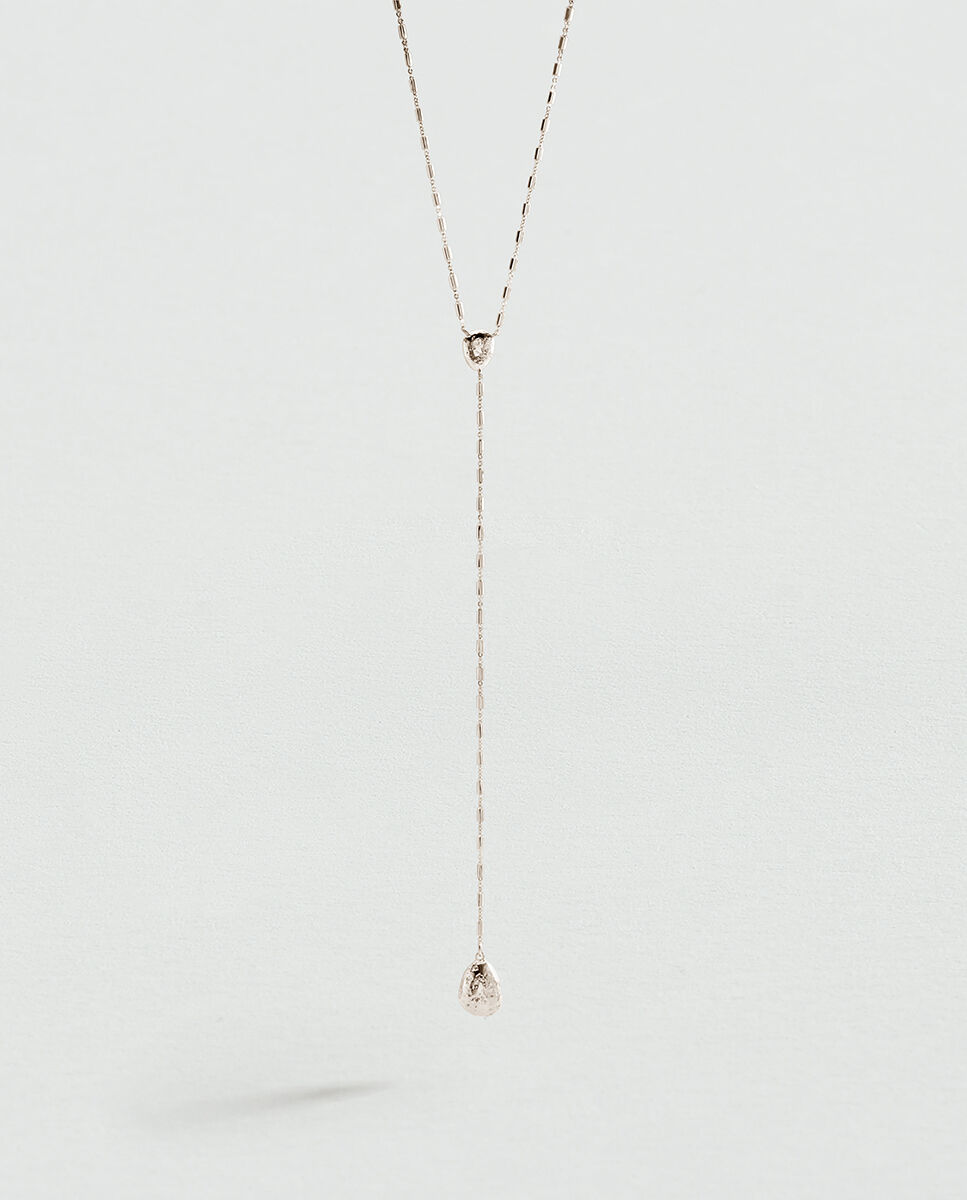 Imagen 1 de Collar largo Calma x María Pombo en forma de y acabado en plata con colgante en forma de gota Plateado
