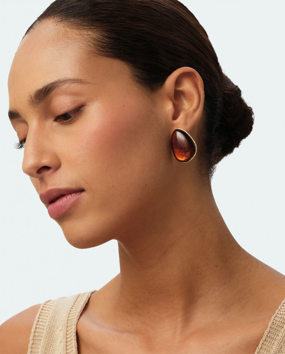Imagen 2 de Pendientes xl Calma x María Pombo de forma orgánica, disponibles en color marrón o verde - Agatha Paris - Marrón Marrón