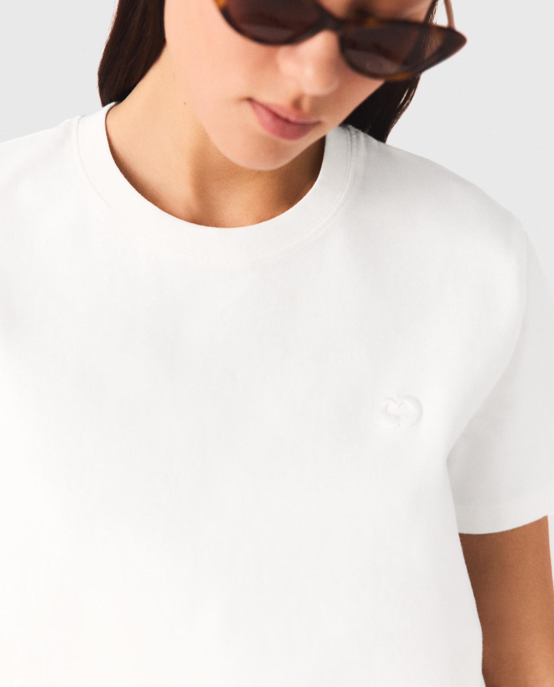 Camiseta de mujer de corte recto con logo bordado - Maje - Blanco Blanco-6