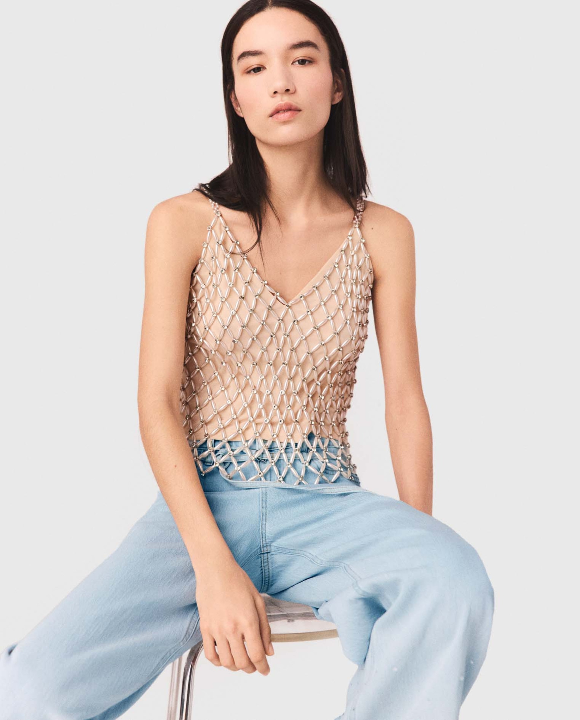 Maje - Top de malla de perlas de mujer con forro satinado.
