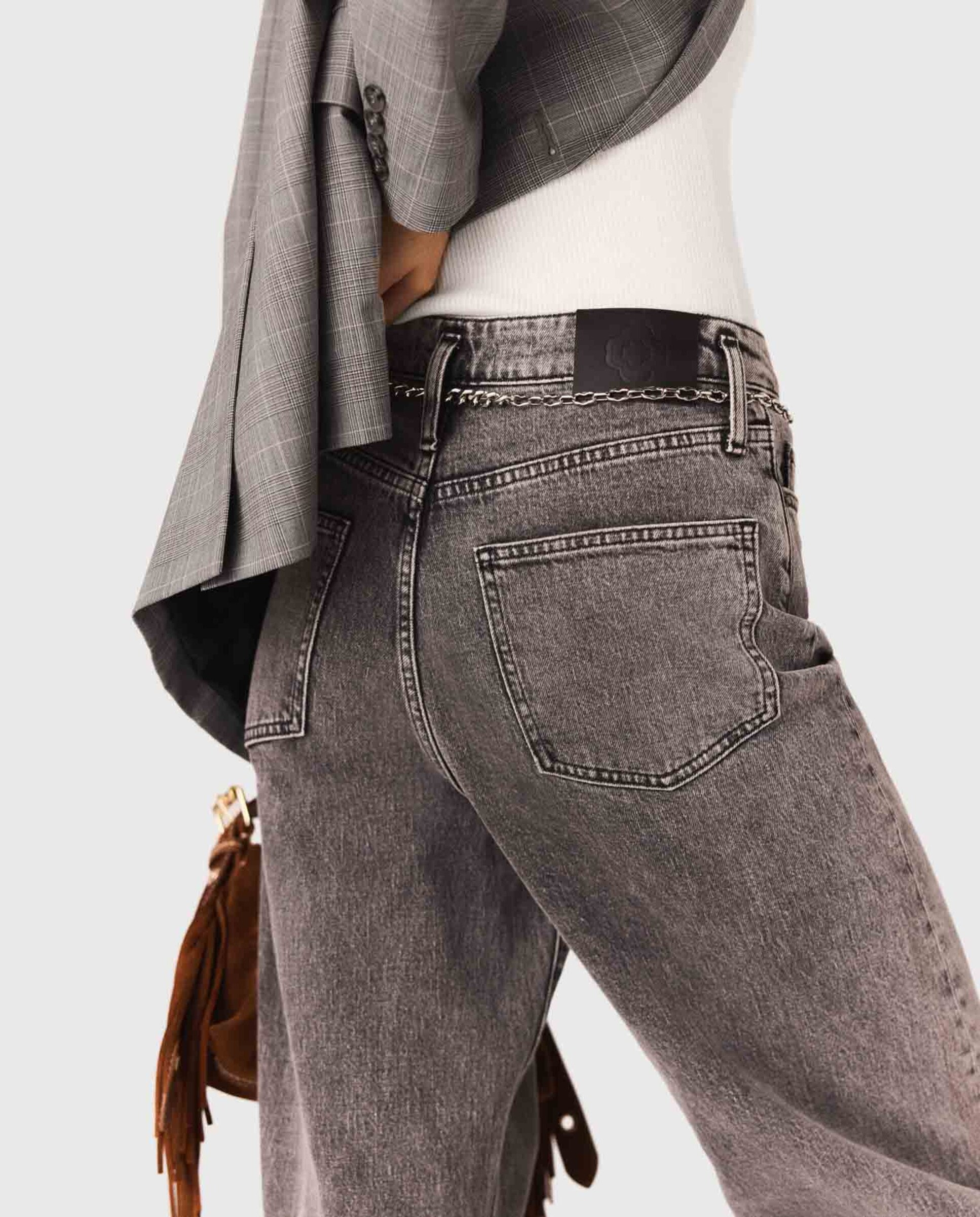 Vaqueros de mujer anchos desteñidos con cinturón de eslabones - Maje - Gris Gris-5