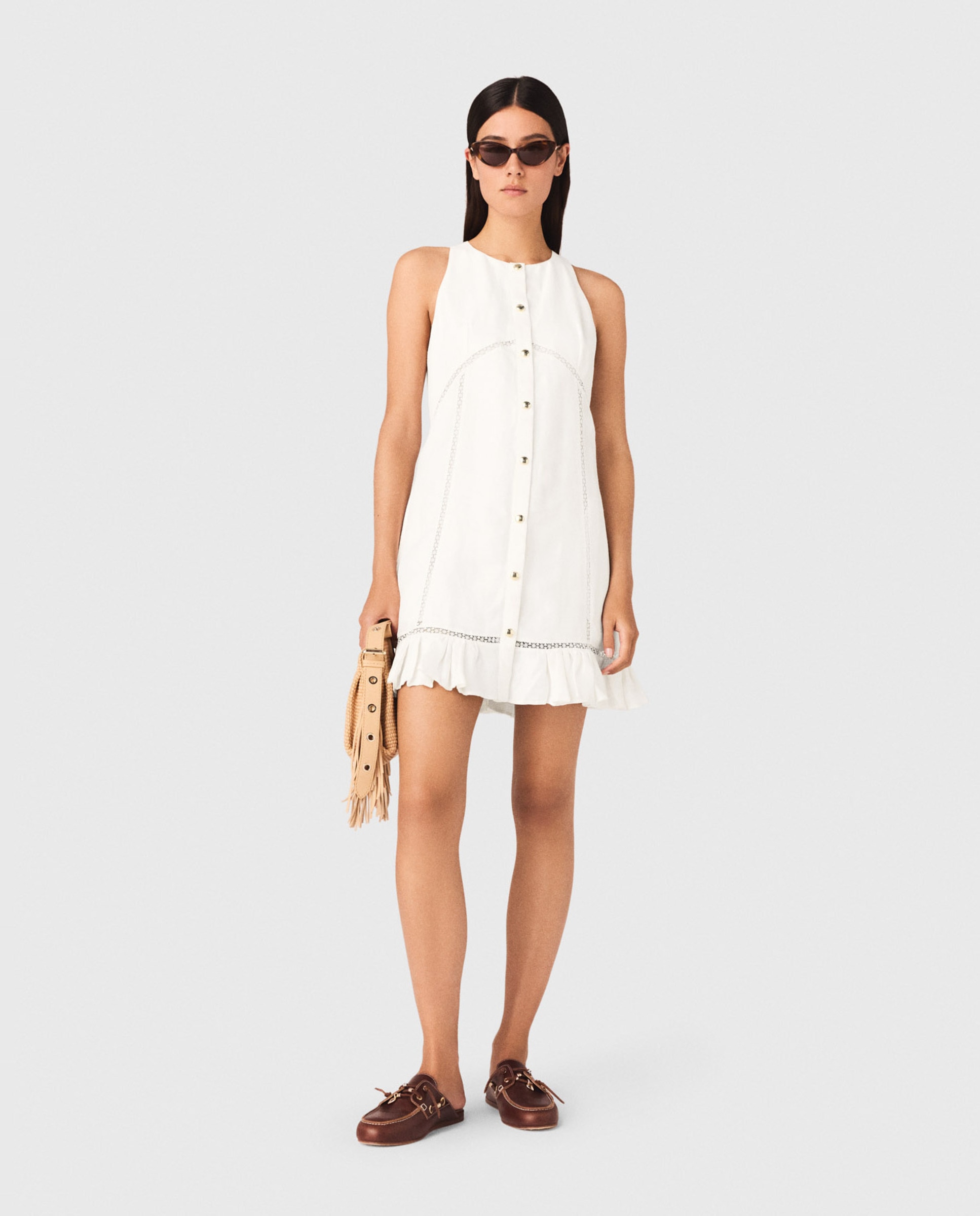 Maje - Vestido corto de ganchillo con espejos bordados.