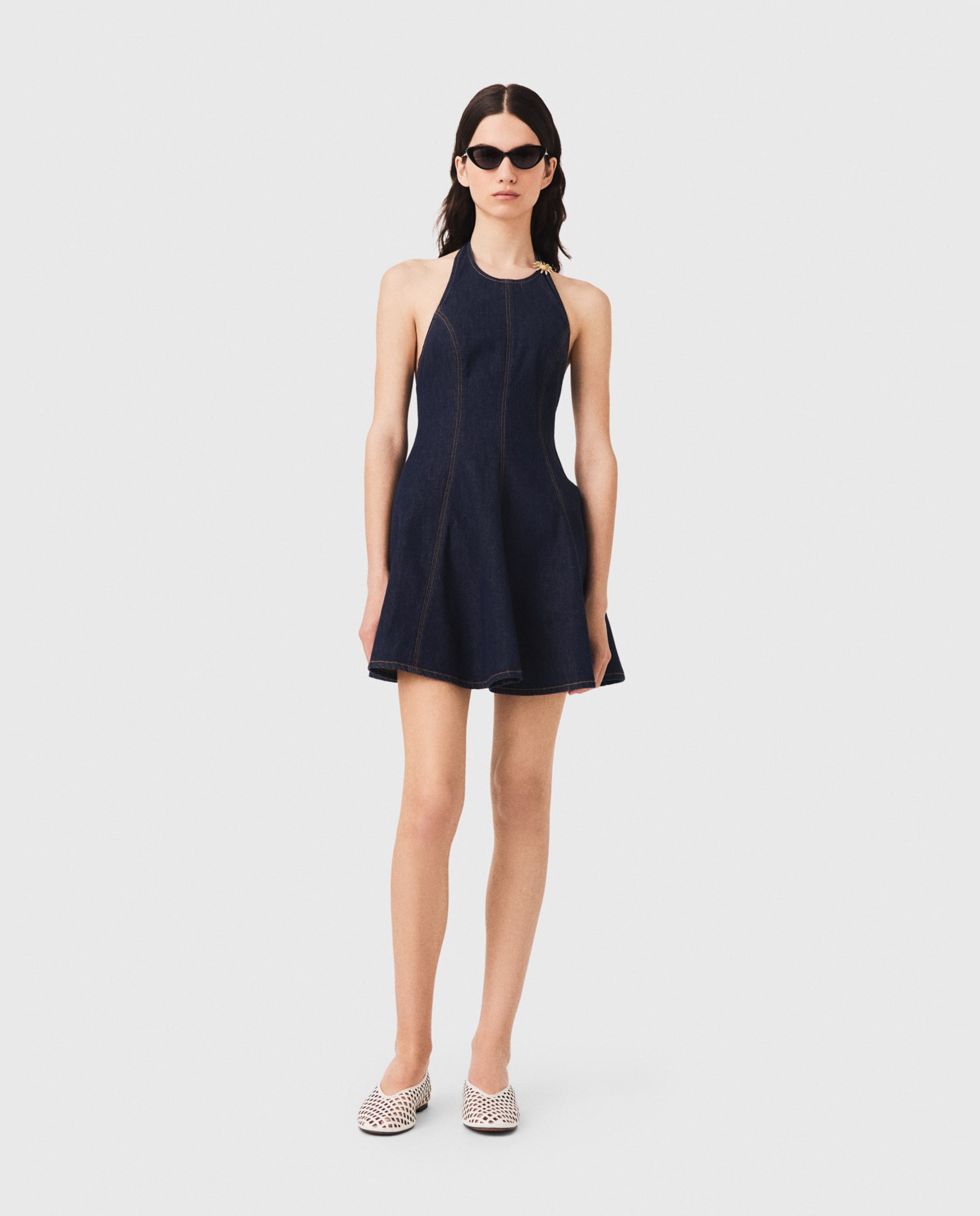 Vestido corto de denim con cuello halter y espalda descubierta - Maje - Azul marino Azul marino-1