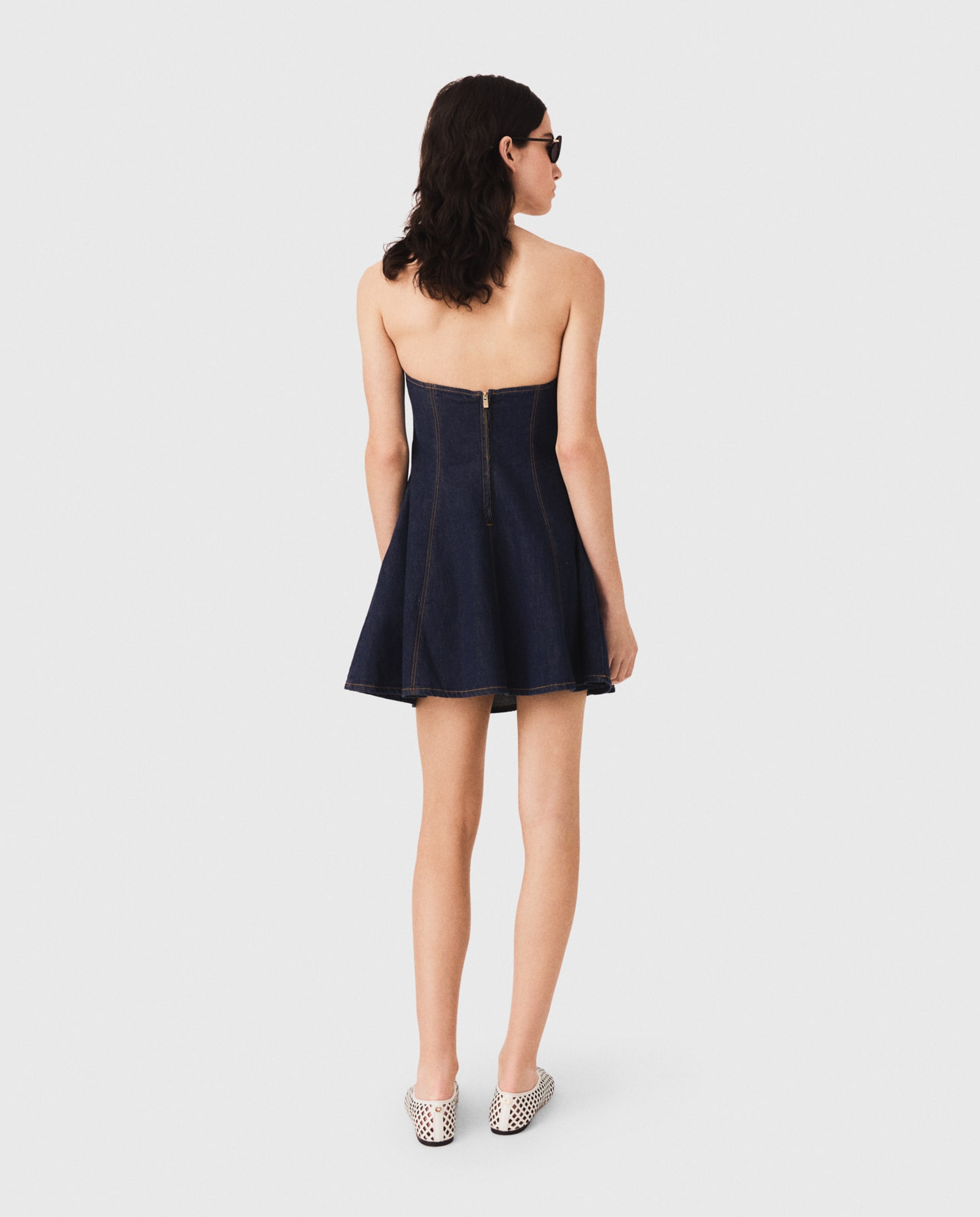 Vestido corto de denim con cuello halter y espalda descubierta - Maje - Azul marino Azul marino-2