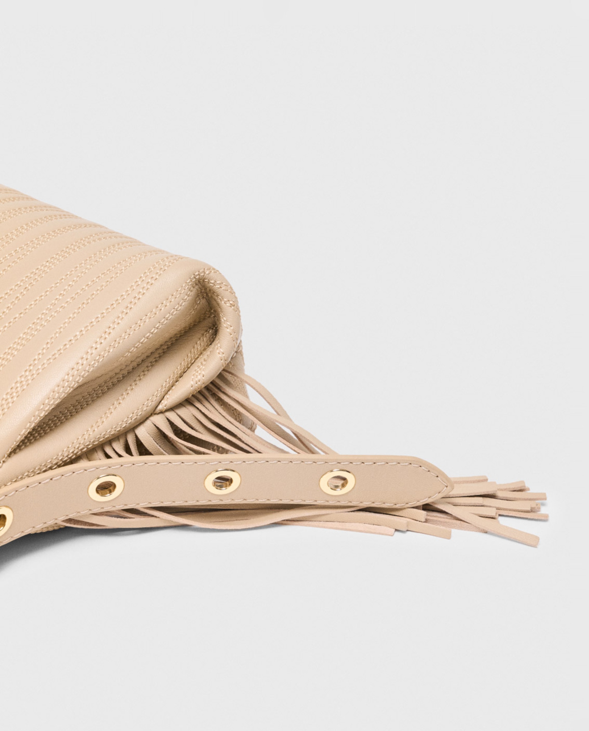 Bolso bandolera miss m mini de piel pespunteada con solapa multiposición - Maje - Crema Crema-10