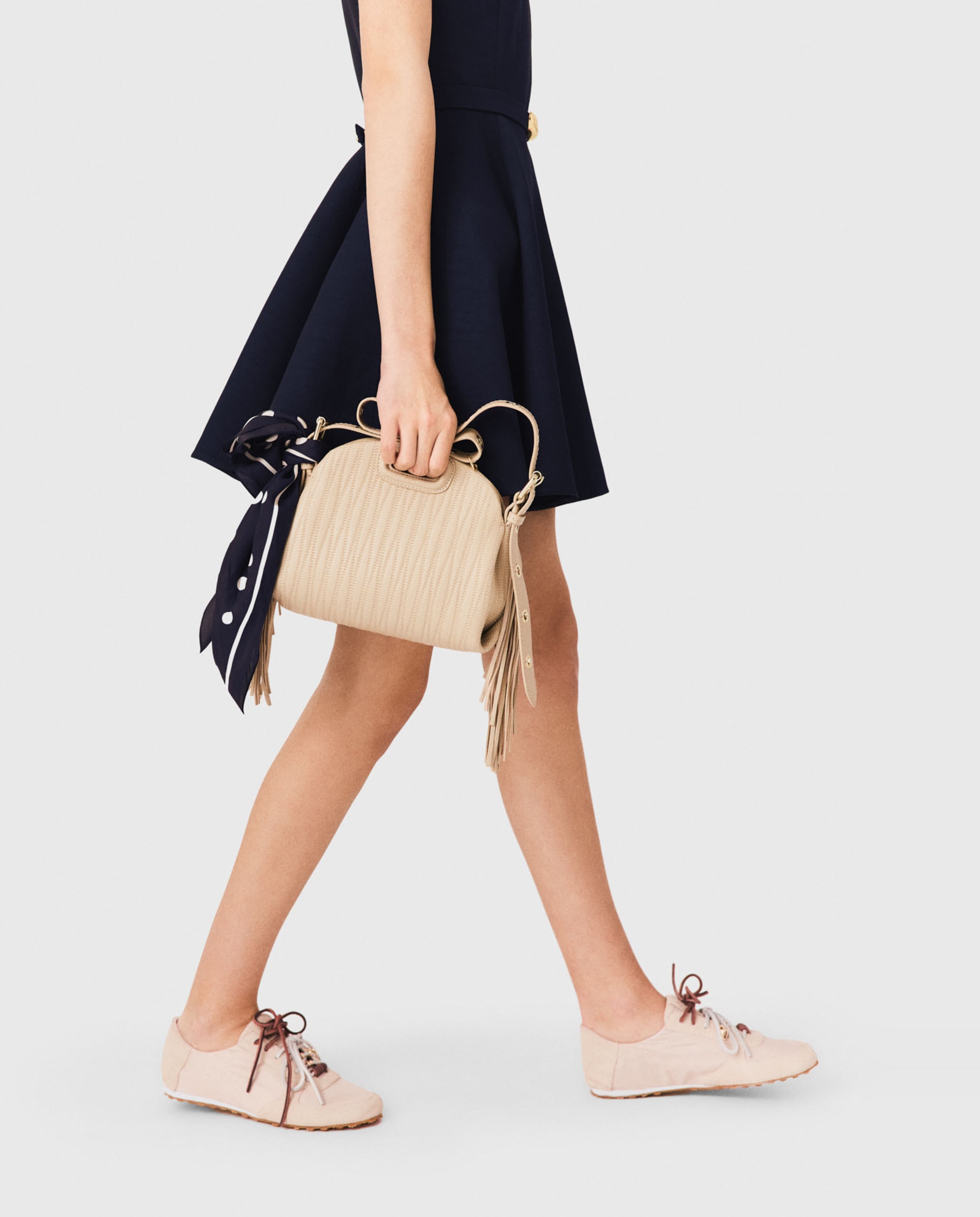 Bolso bandolera miss m mini de piel pespunteada con solapa multiposición - Maje - Crema Crema-3