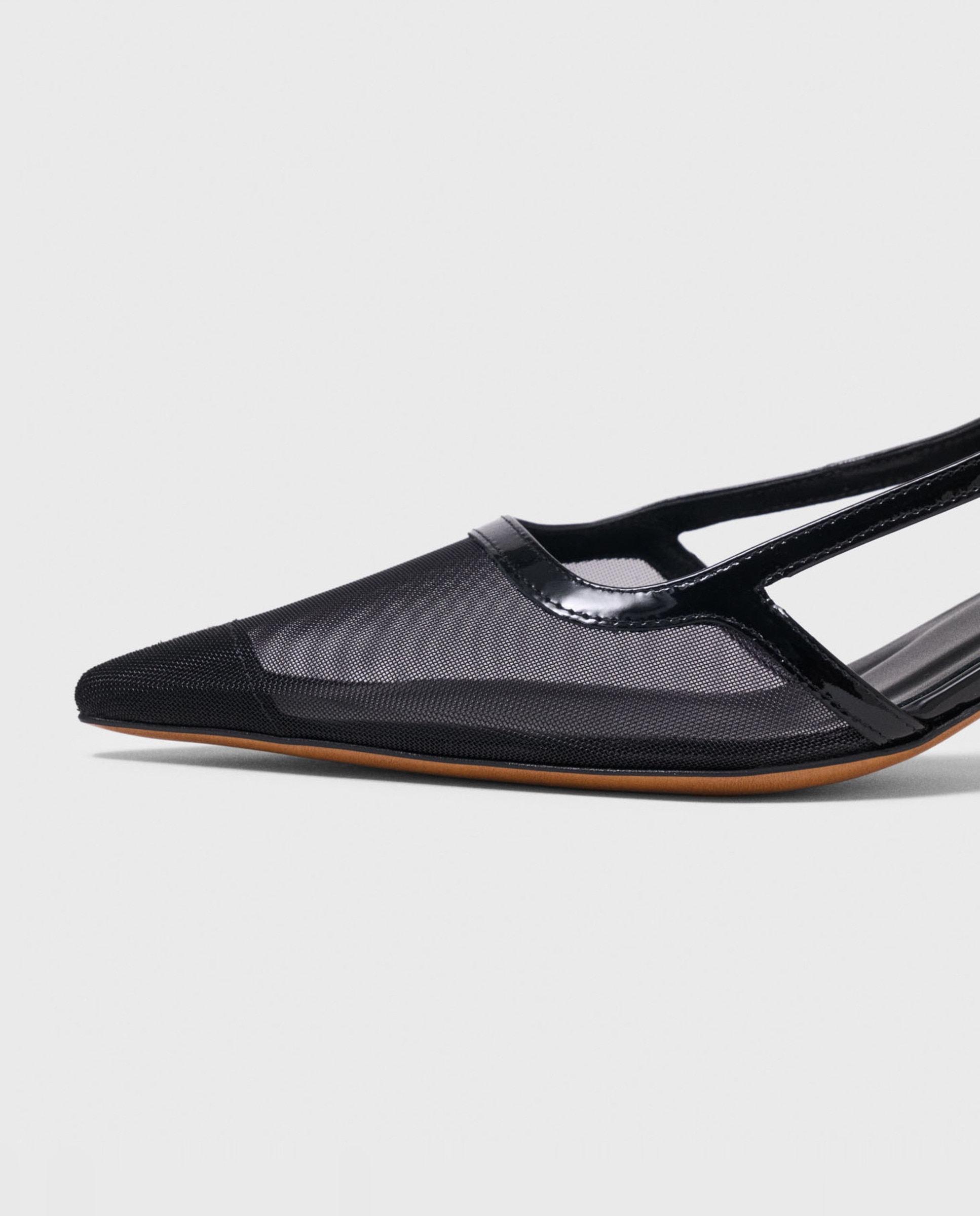 Imagen 8 de Zapatos de salón de mujer de charol y rejilla - Maje - Negro Negro