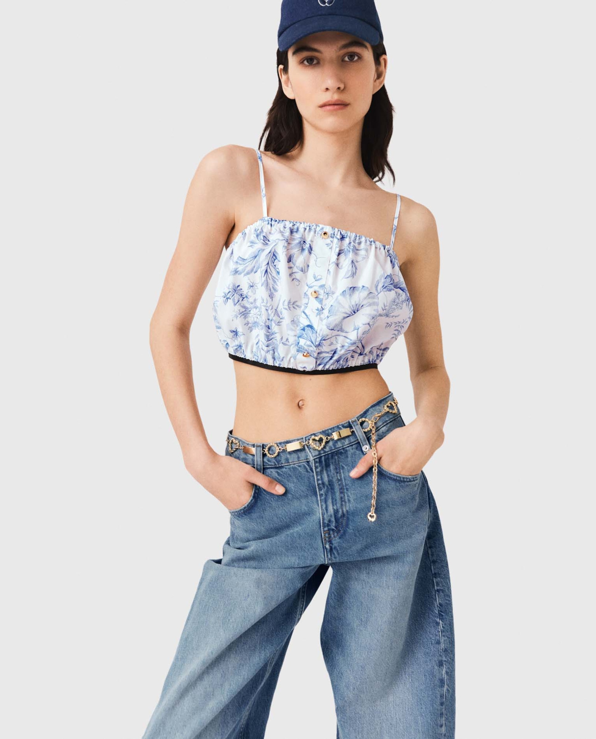 Top de mujer satinado estampado floral de tirantes finos - Maje - Azul claro Azul claro-1