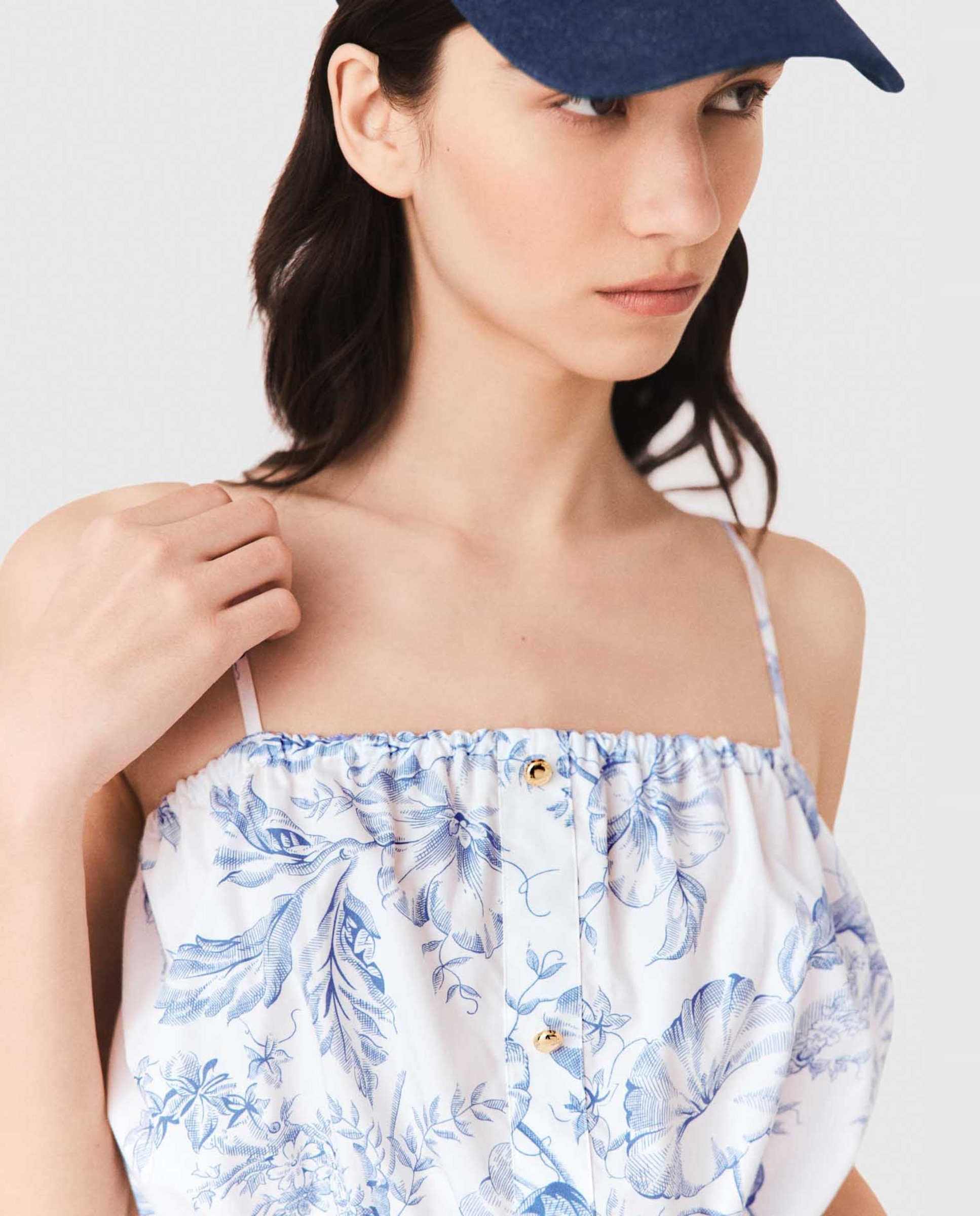Top de mujer satinado estampado floral de tirantes finos - Maje - Azul claro Azul claro-6