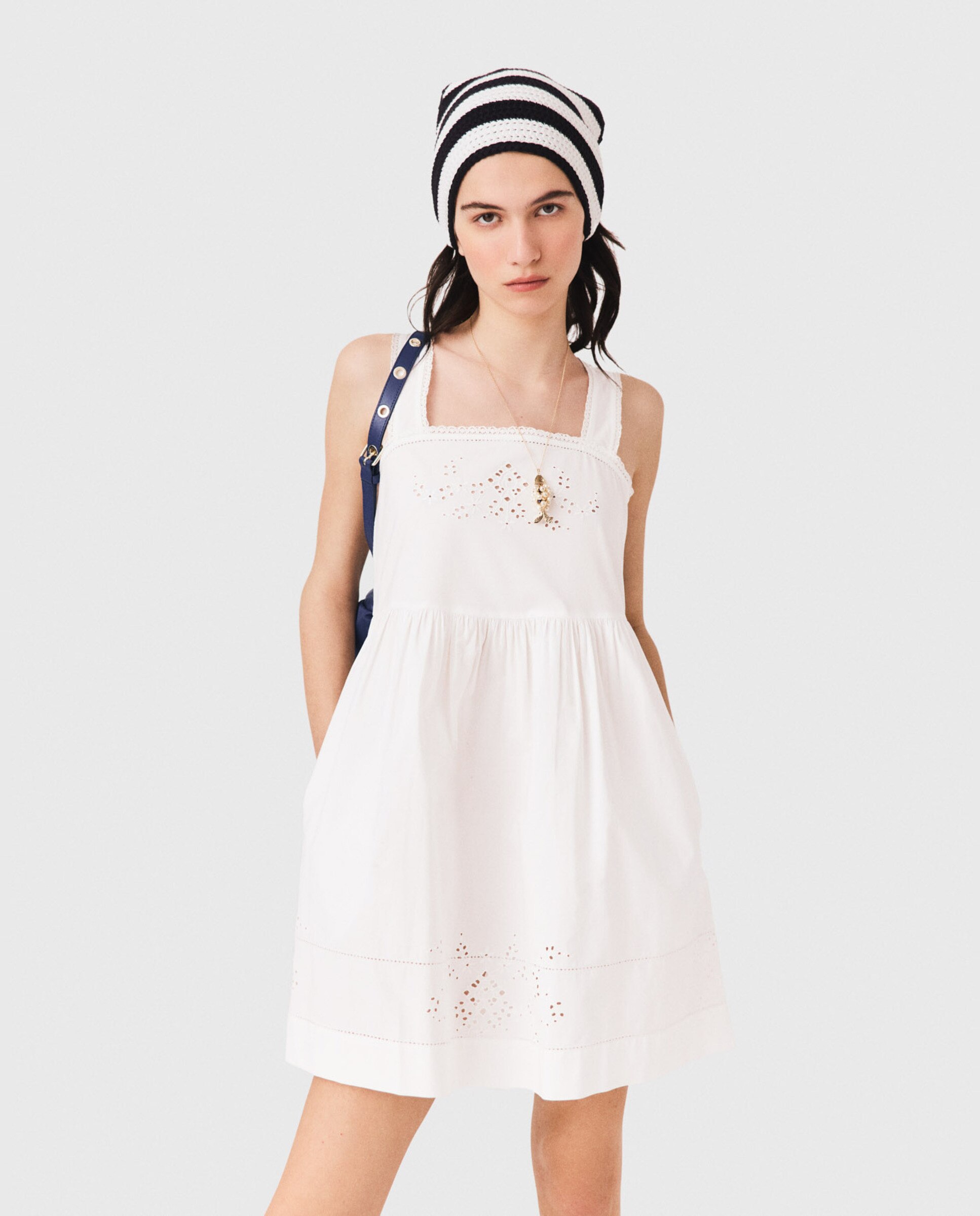 Vestido corto de algodón, corte imperio acampanado y encaje calado - Maje - Blanco Blanco-4