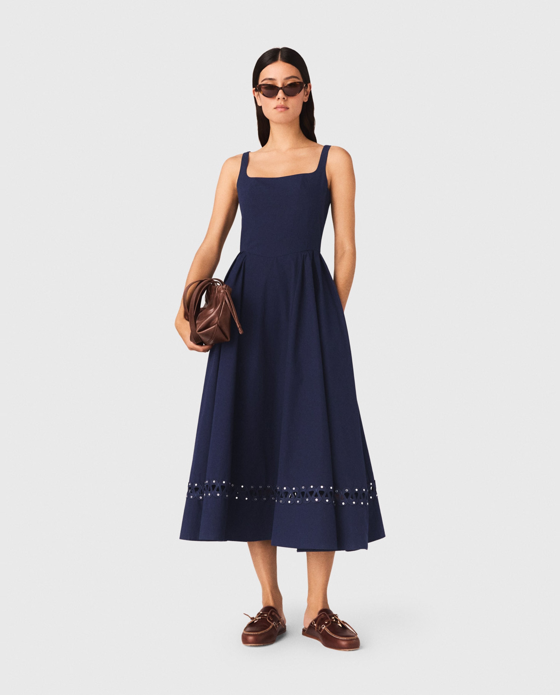 Maje - Vestido midi acampanado de algodón con escote cuadrado y bordado calado.