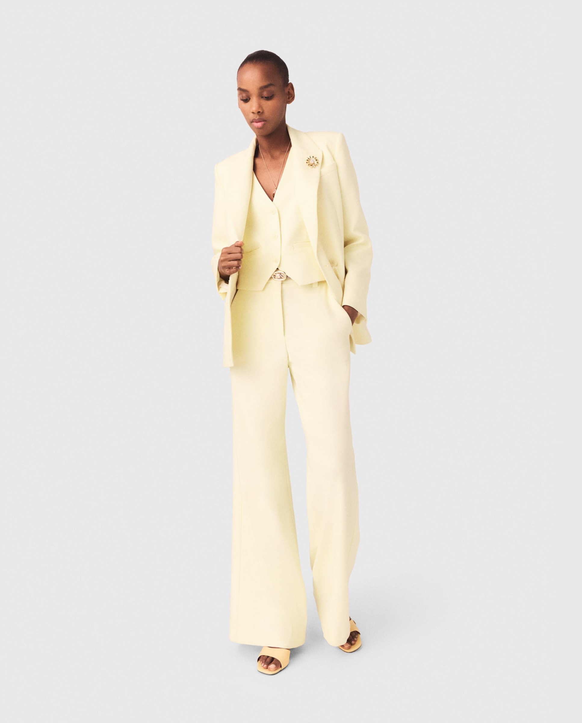 Blazer de mujer de doble botonadura entallado - Maje - Amarillo Amarillo-5