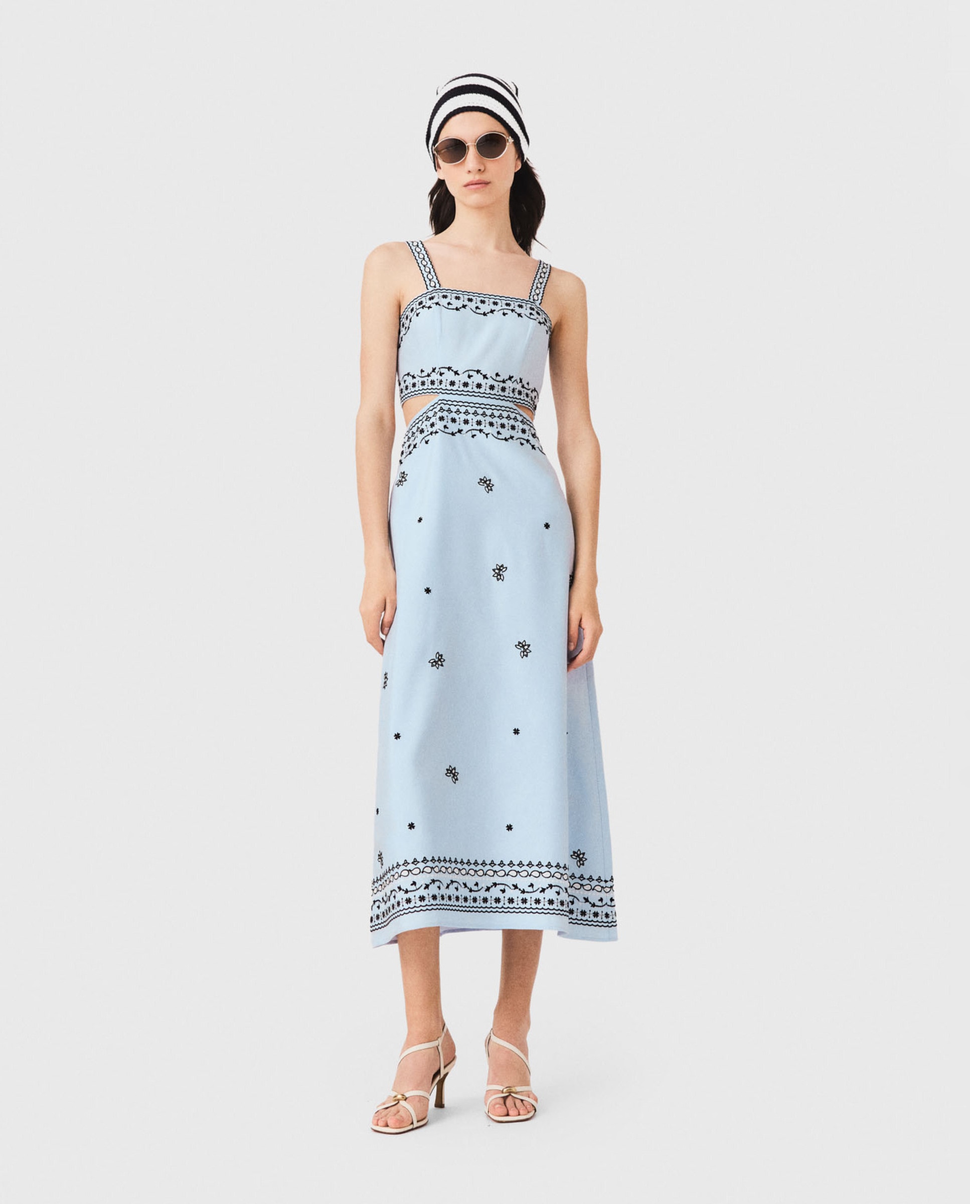 Vestido largo de lino con bordados, escote cuadrado y recortes - Maje - Azul claro Azul claro-1