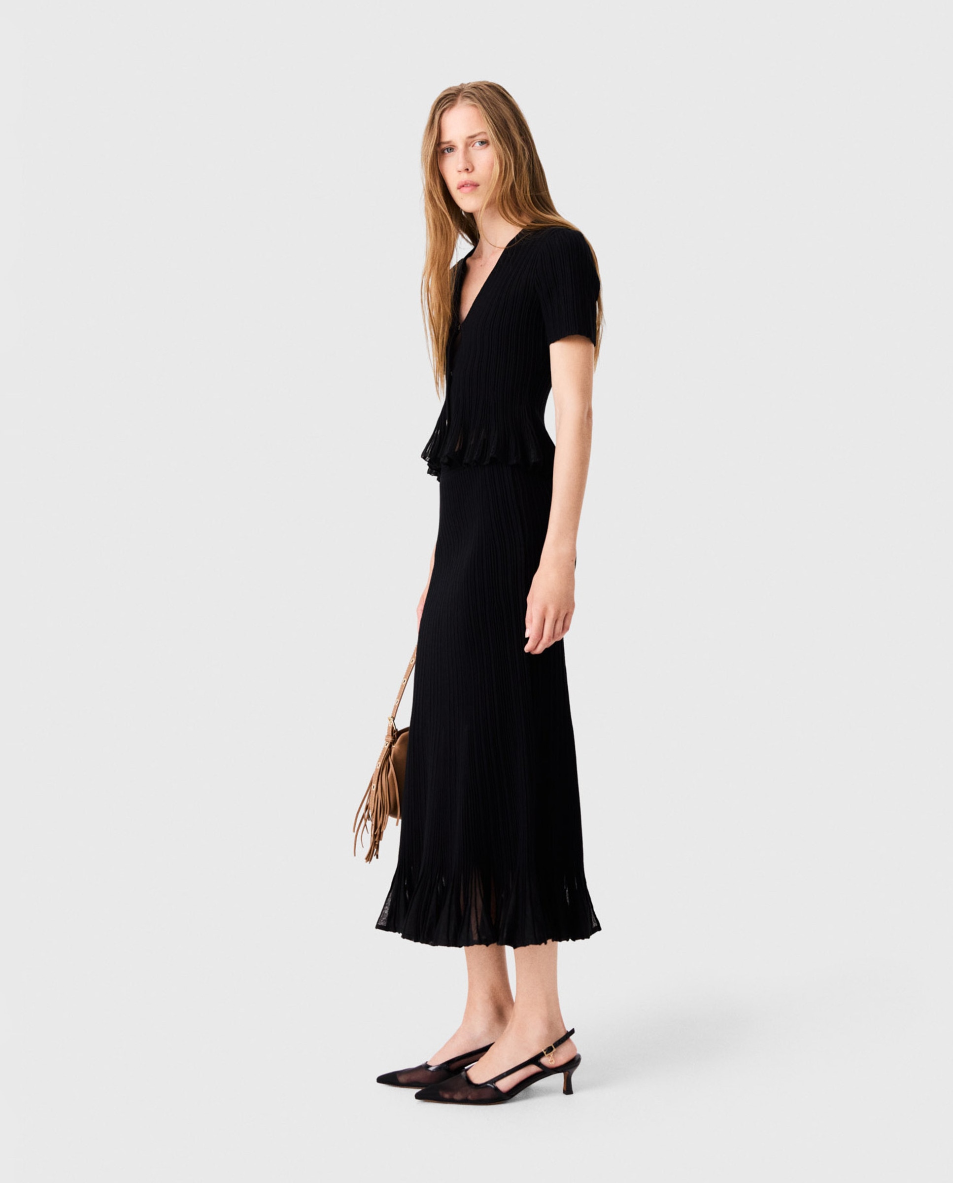 Falda midi de punto acampanada con bajo peplum calado - Maje - Negro Negro-4