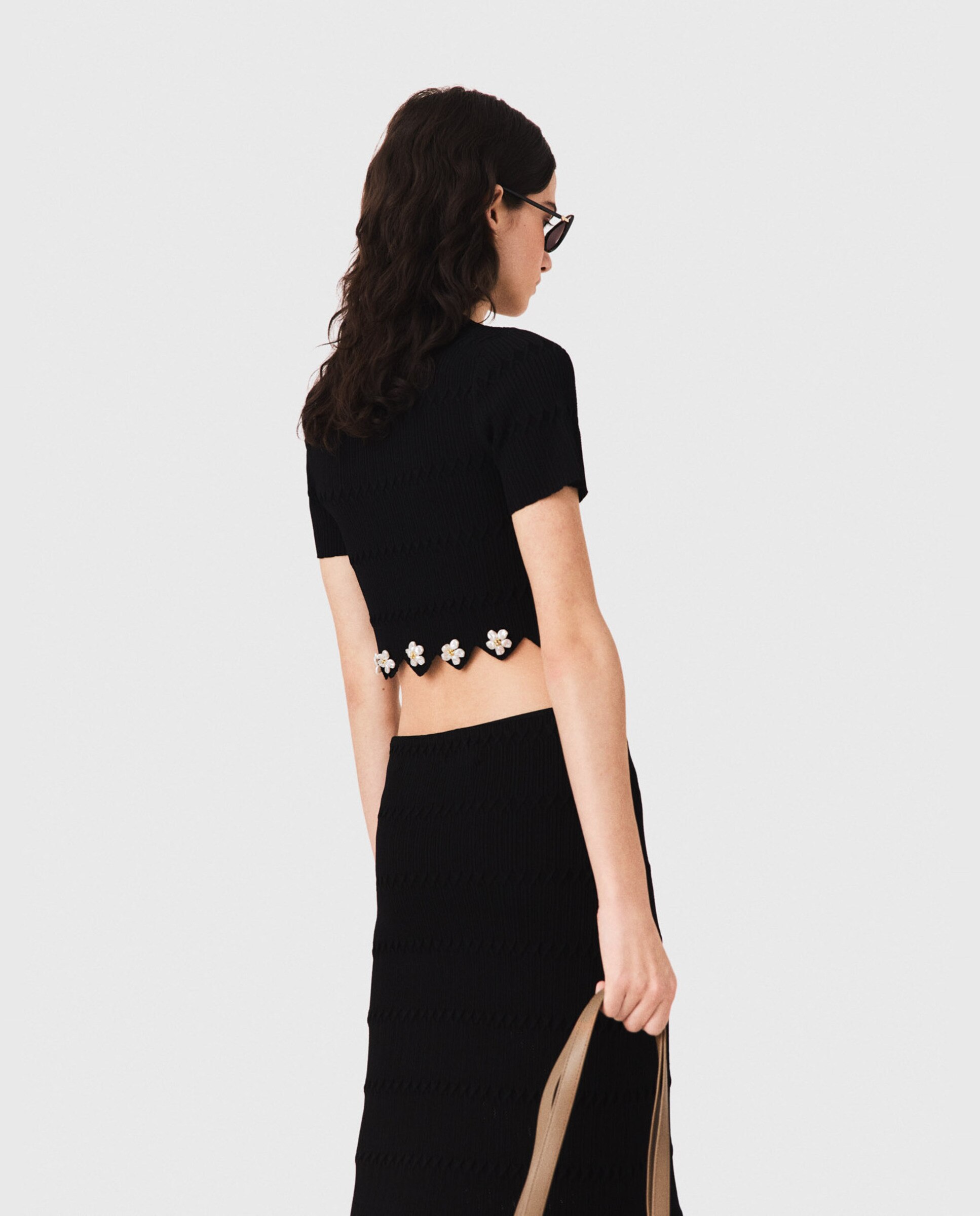 Cárdigan de punto corto de mujer con flores y perlas - Maje - Negro Negro-4