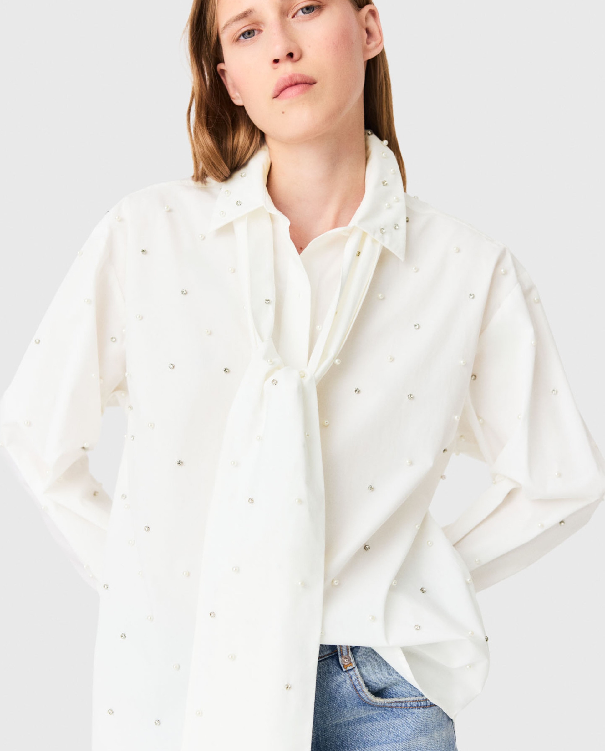 Blusa de mujer con perlas, strass y lazo desmontable - Maje - Blanco Blanco-5