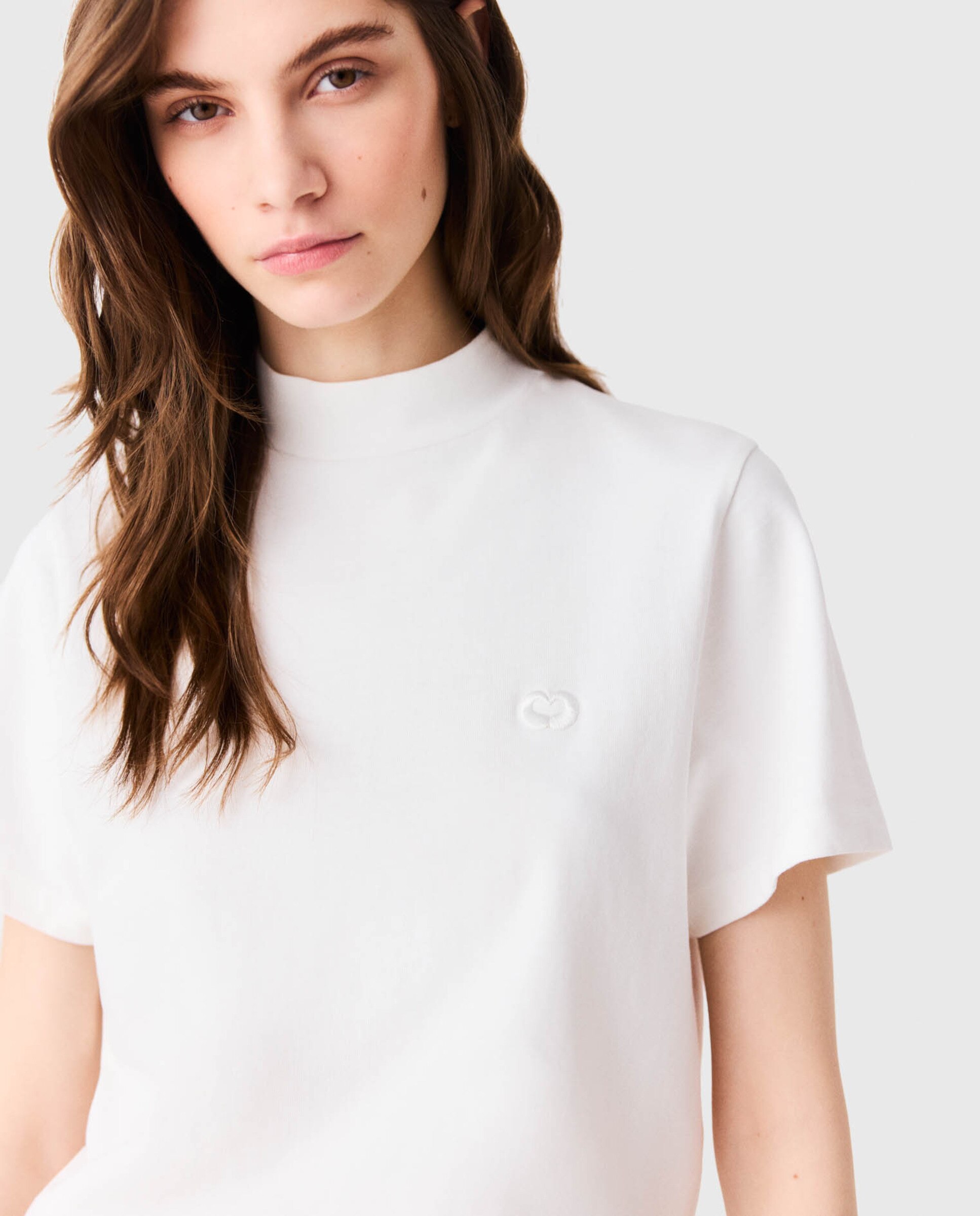 Camiseta de mujer con cuello alto y cremallera trasera - Maje - Blanco Blanco-7