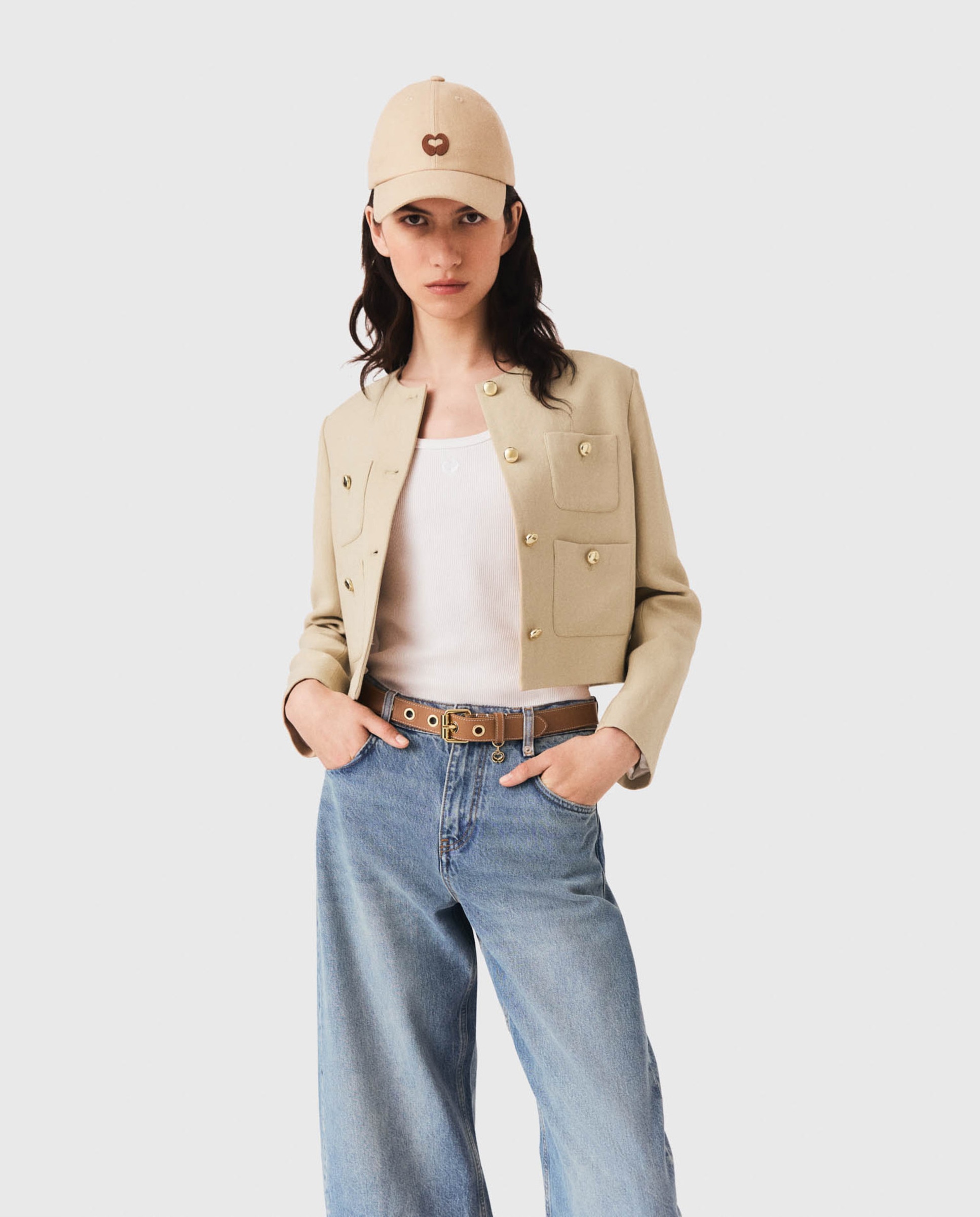 Imagen 0 de Chaqueta de mujer sastre corta con lino Beige