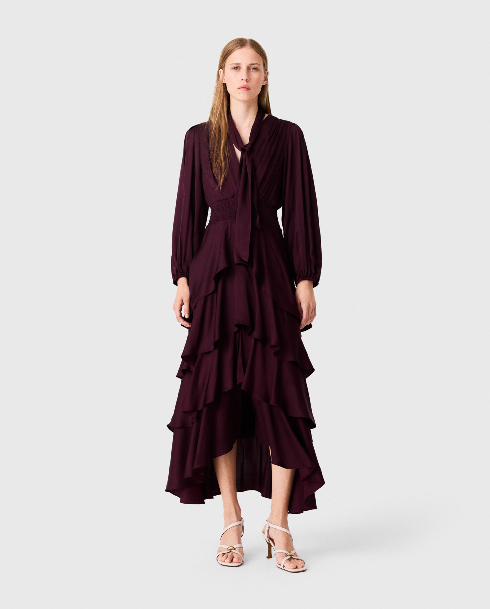 Imagen 0 de Vestido largo con volantes vaporosos y cintura fruncida Rojo