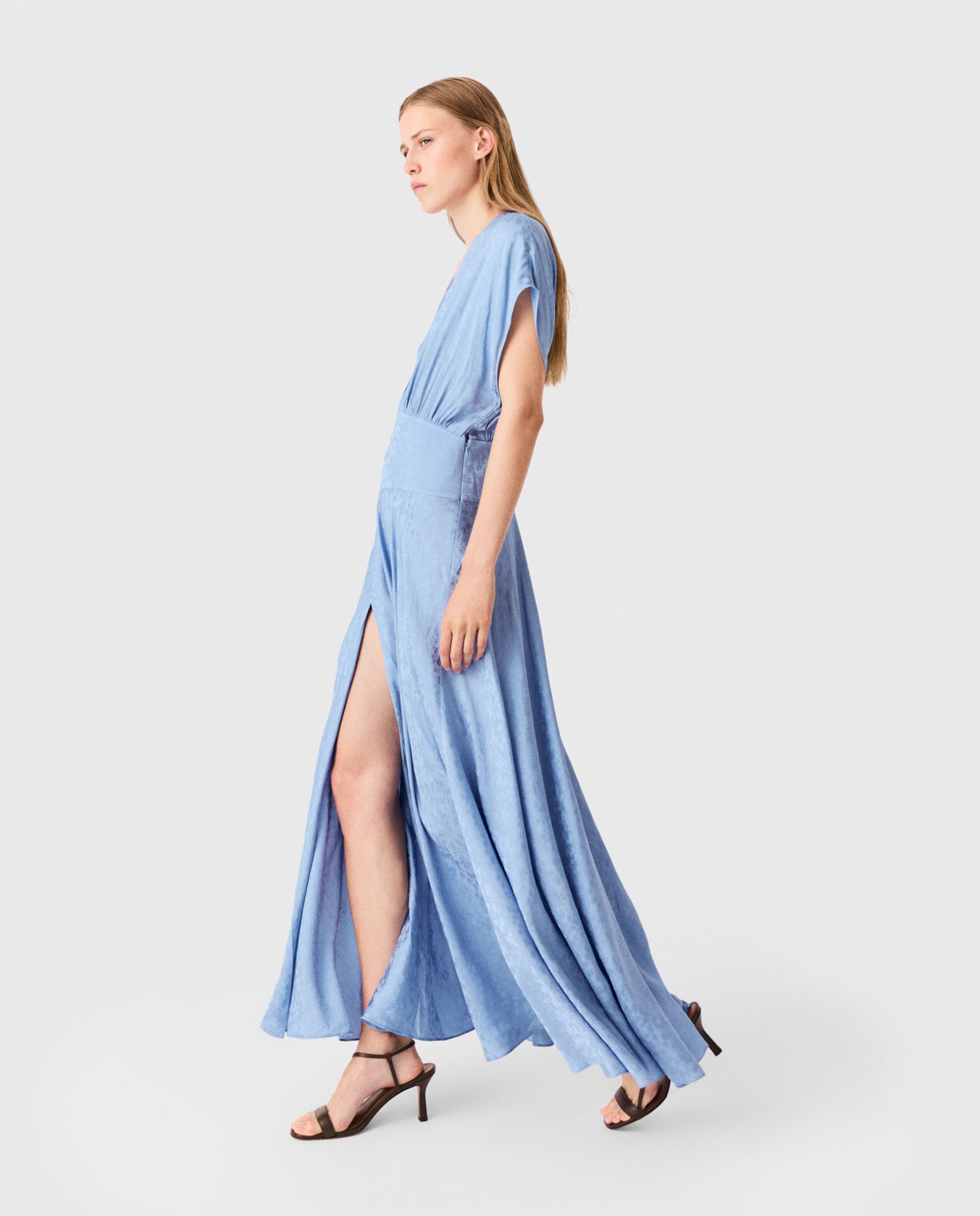 Vestido largo jacquard con escote en v - Maje - Azul claro Azul claro-4
