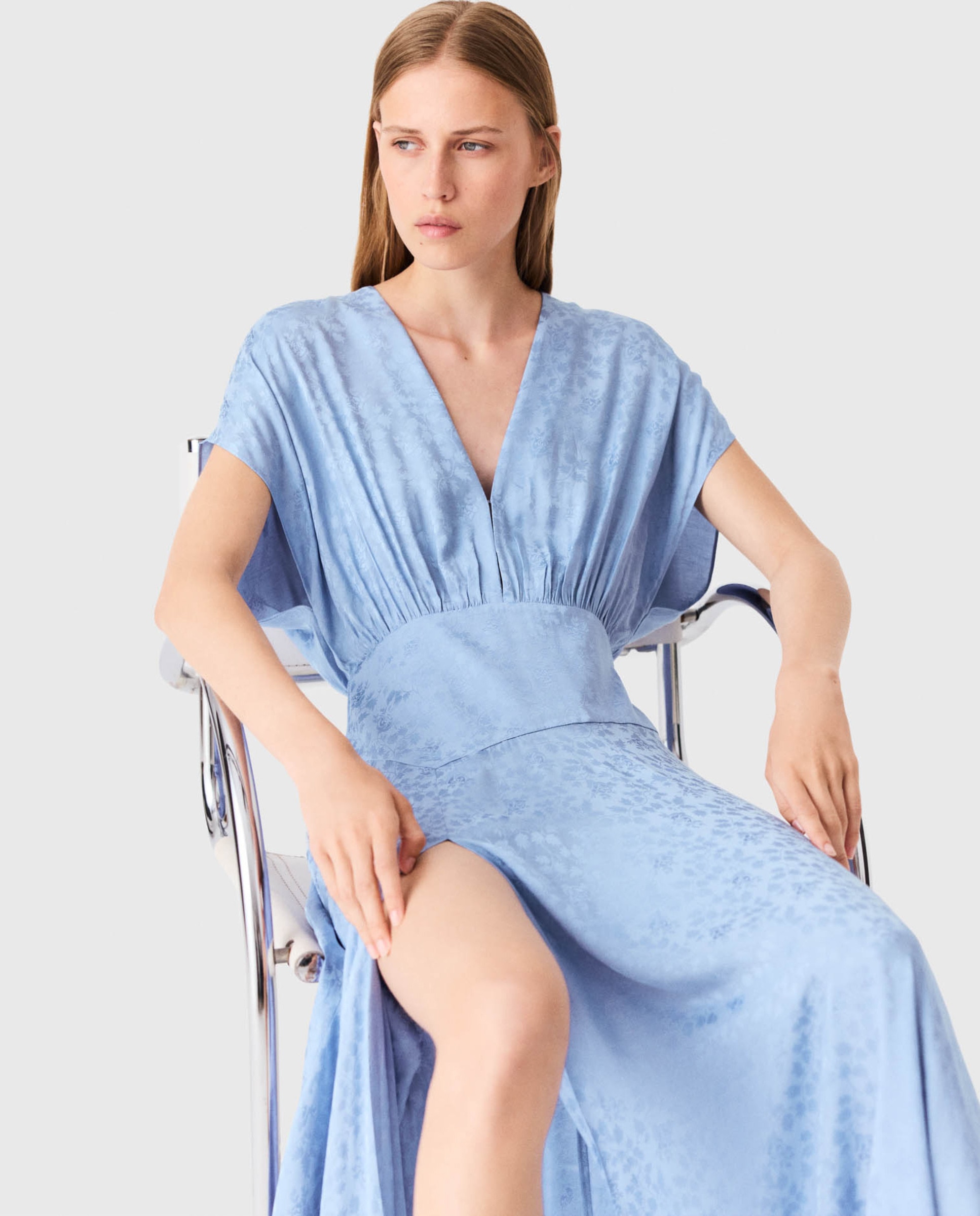 Vestido largo jacquard con escote en v - Maje - Azul claro Azul claro-6
