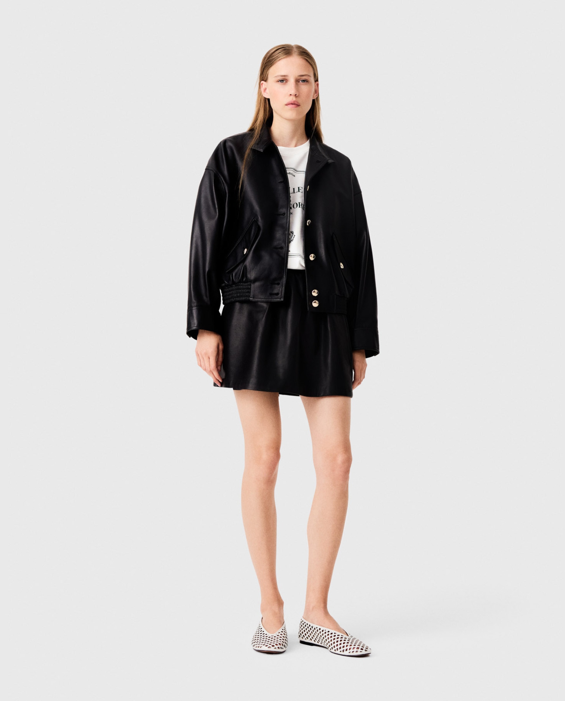 Falda corta acampanada fruncida de cuero - Maje - Negro Negro-1