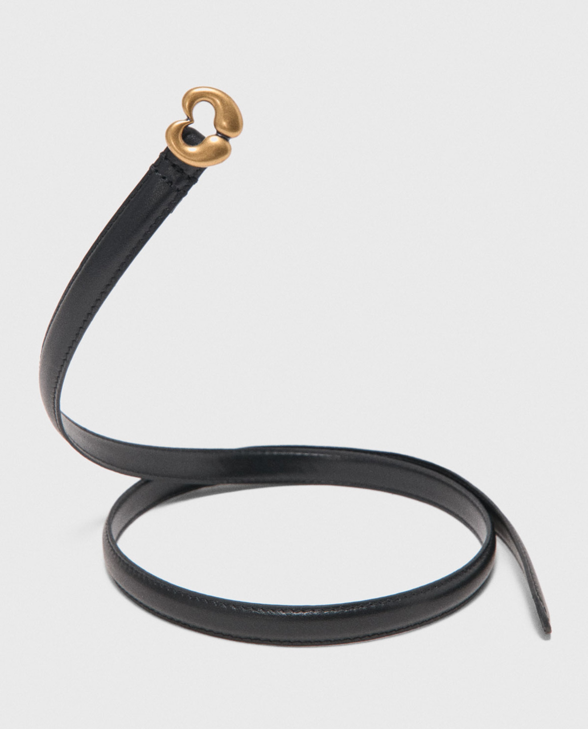 Cinturón de mujer de cuero fino con hebilla de corazón dorada - Maje - Negro Negro-9