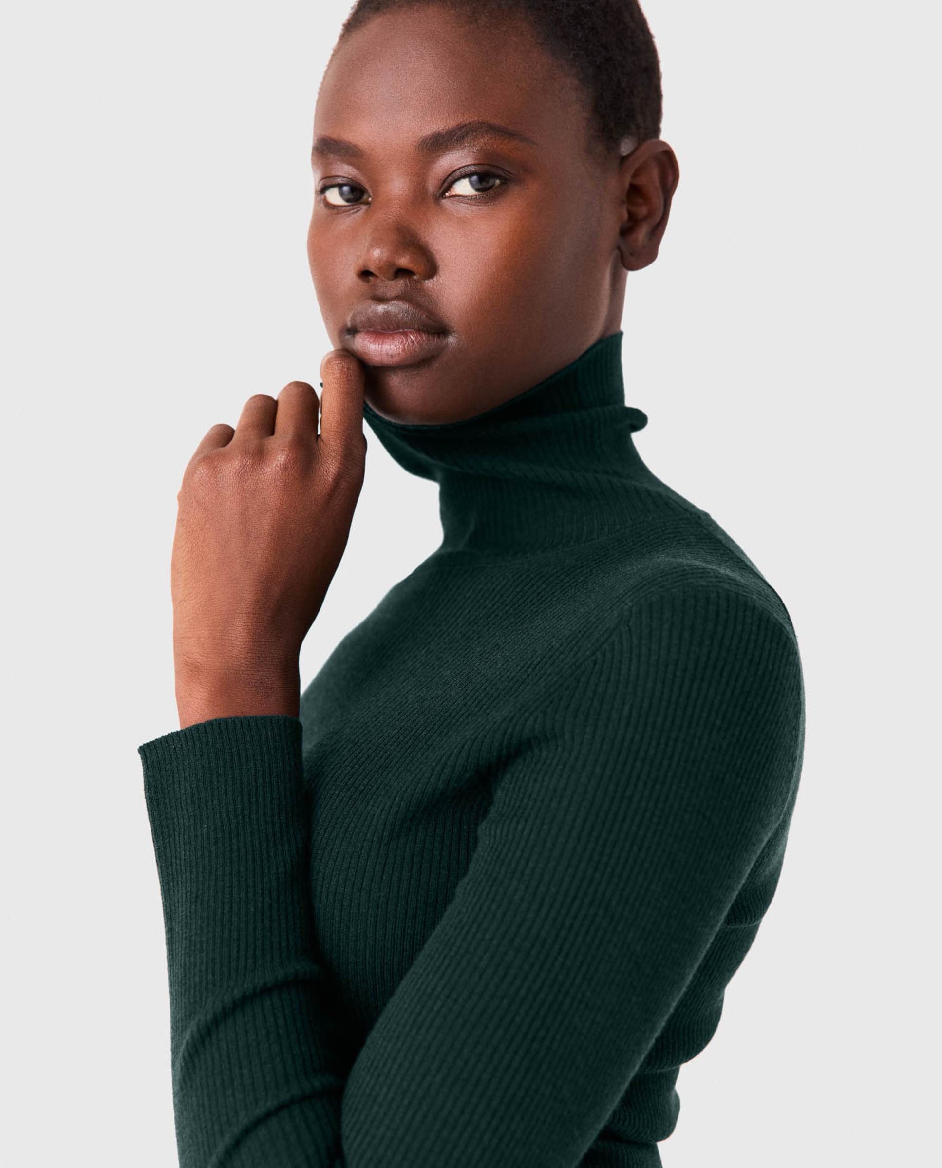 Jersey de mujer cuello alto acanalado de lana y seda - Maje - Verde Verde-6
