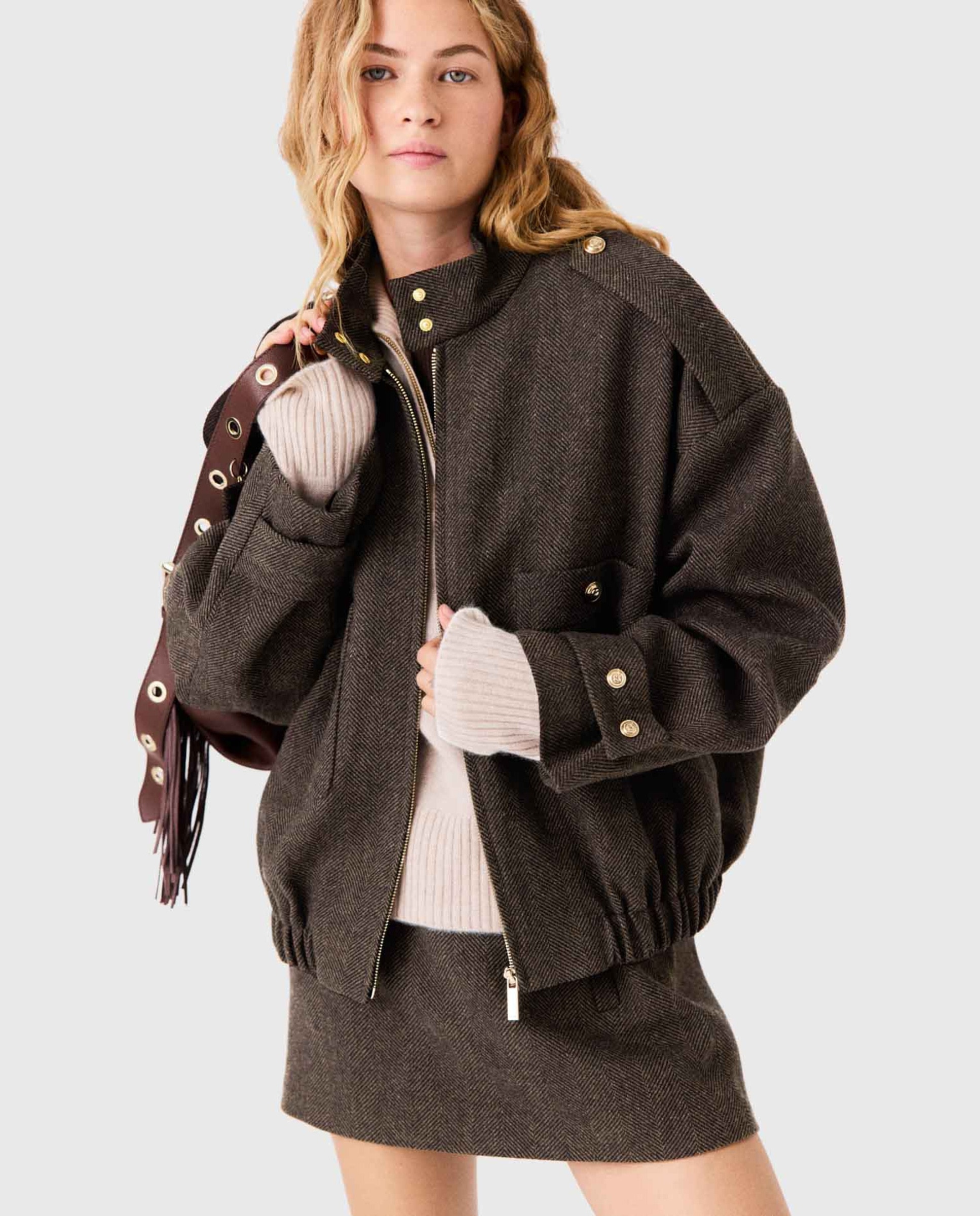 Imagen 0 de Cazadora de mujer oversize de lana de espiga Marrón oscuro