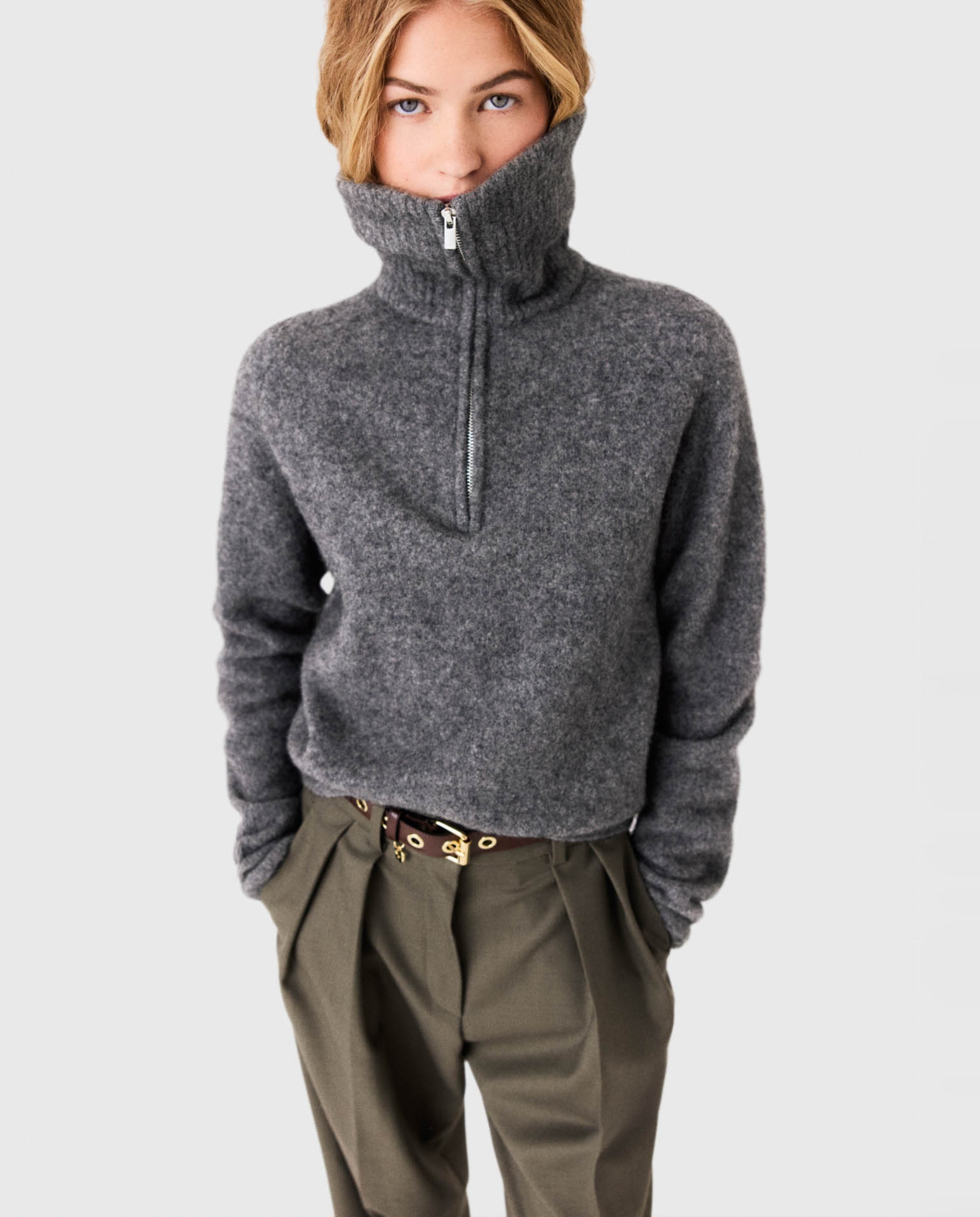 Jersey de mujer de yak con cuello alto y cremallera - Maje - Gris Gris-1