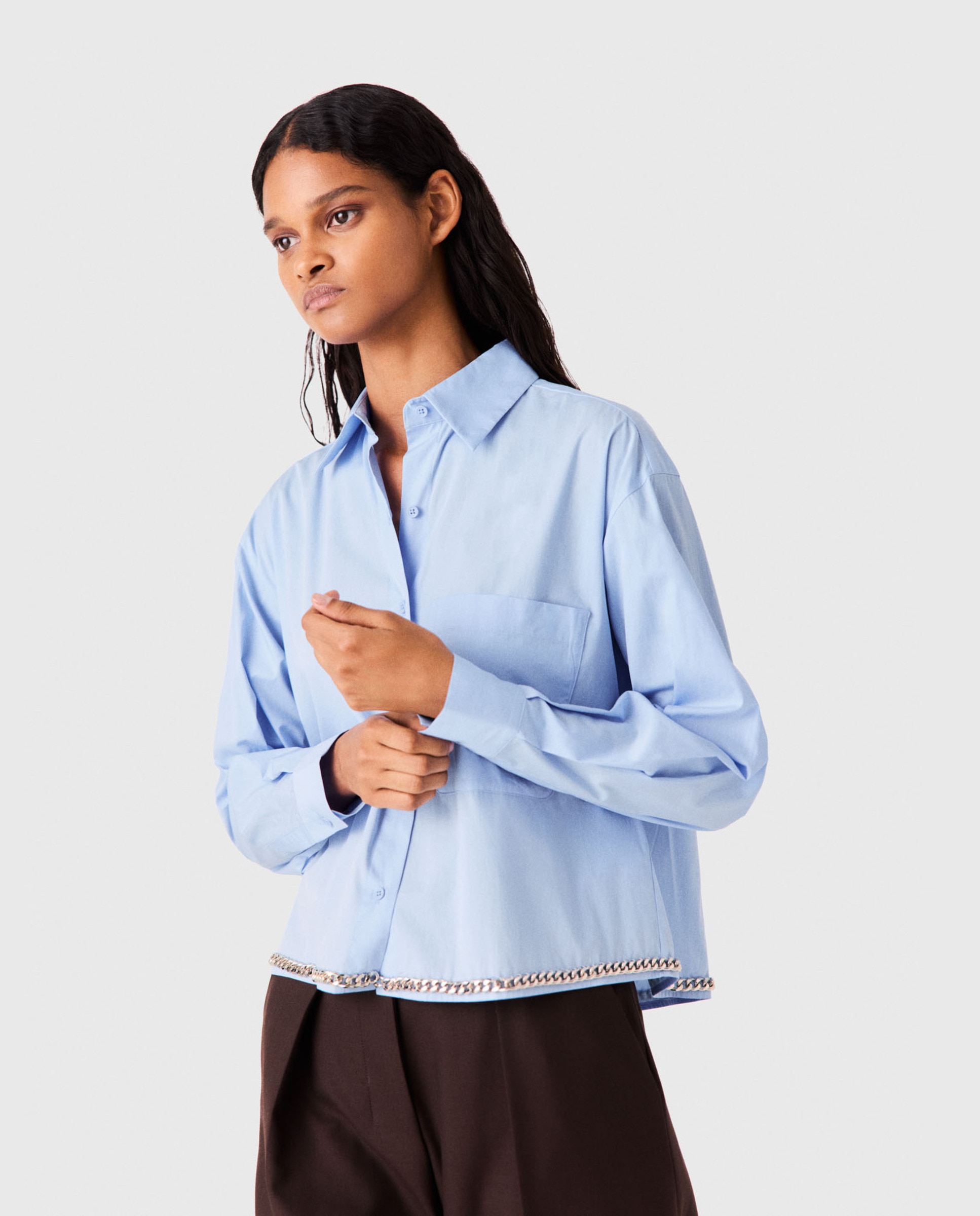 Camisa de mujer corta 100% algodón con galón de cadena metalizado - Maje - Azul claro Azul claro-1